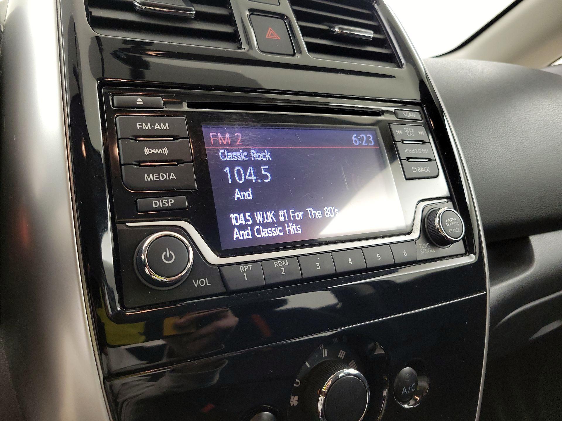 Thumbnail: 2018 Nissan Versa Note - 15