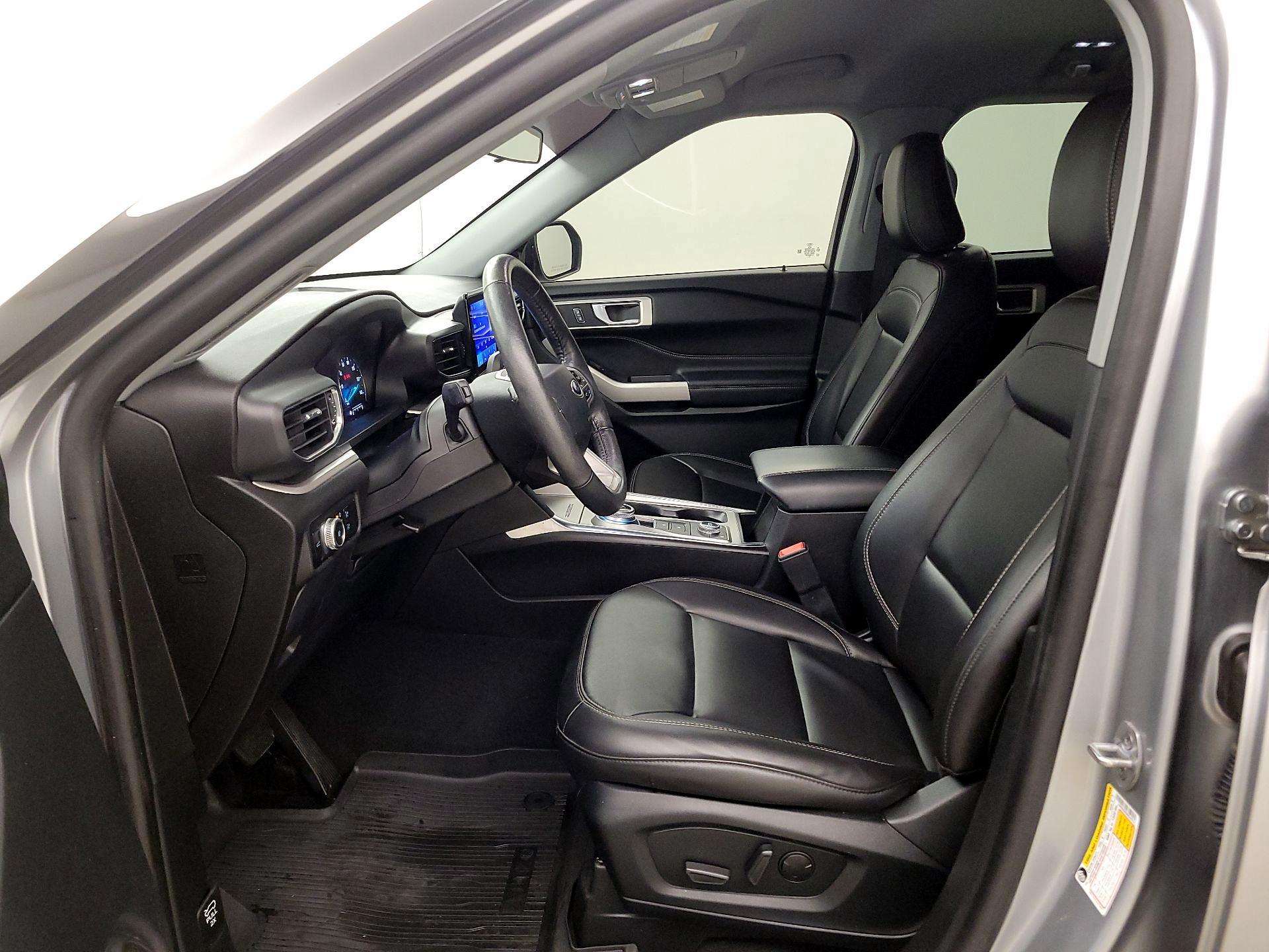 Thumbnail: 2022 Ford Explorer - 11