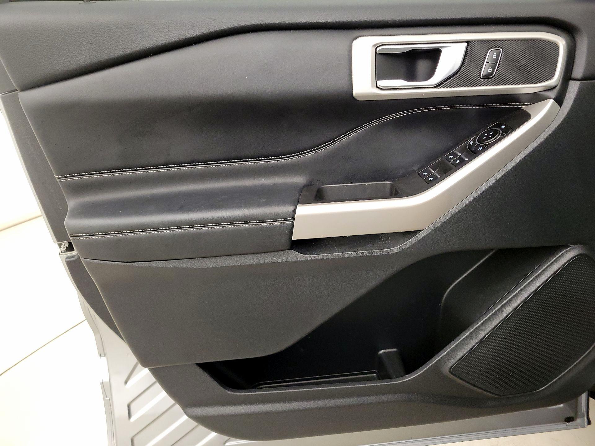 Thumbnail: 2022 Ford Explorer - 12