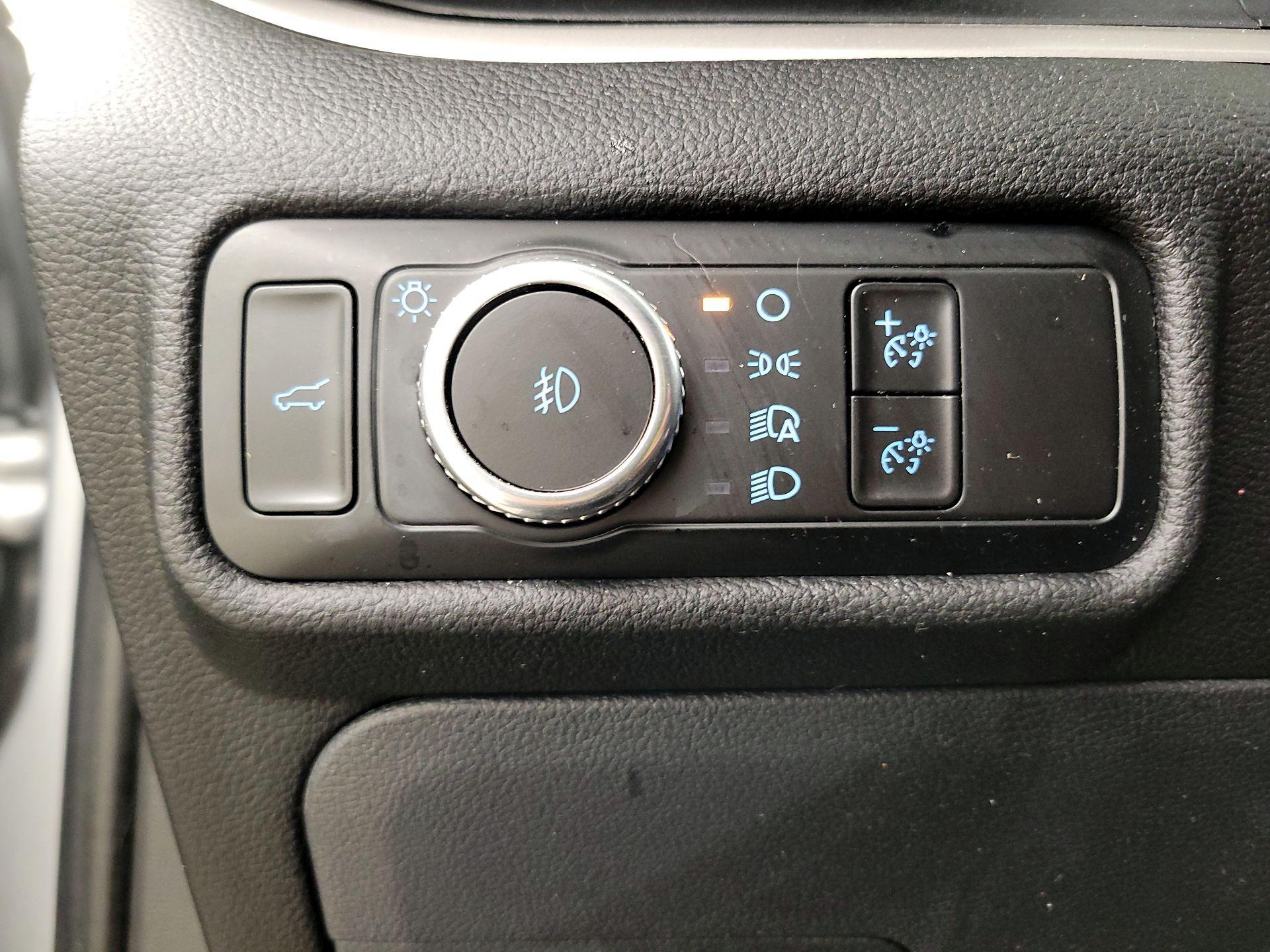 Thumbnail: 2022 Ford Explorer - 13