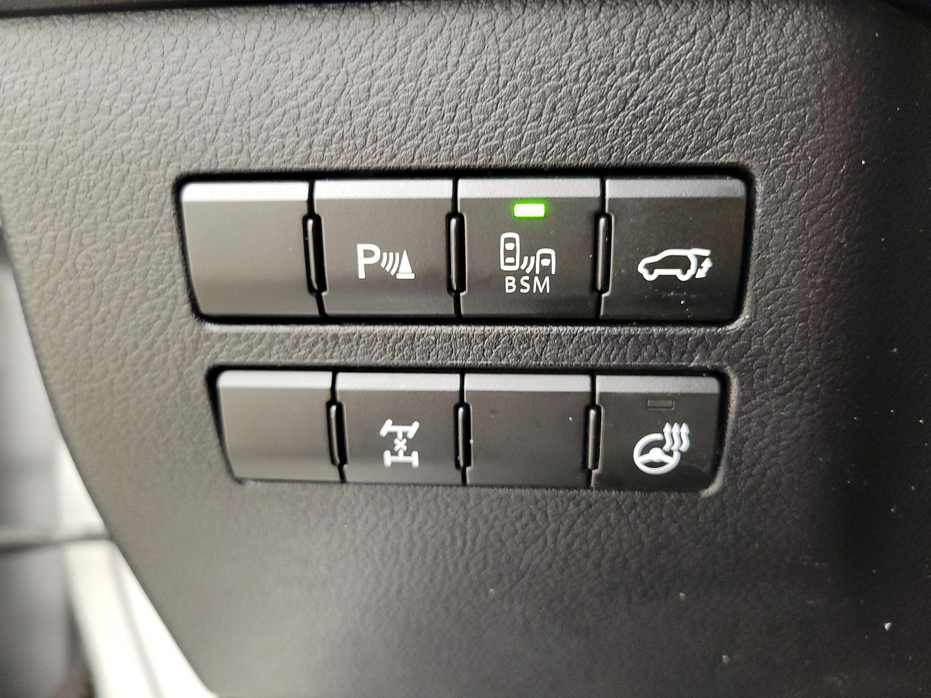 Thumbnail: 2015 Lexus NX - 13