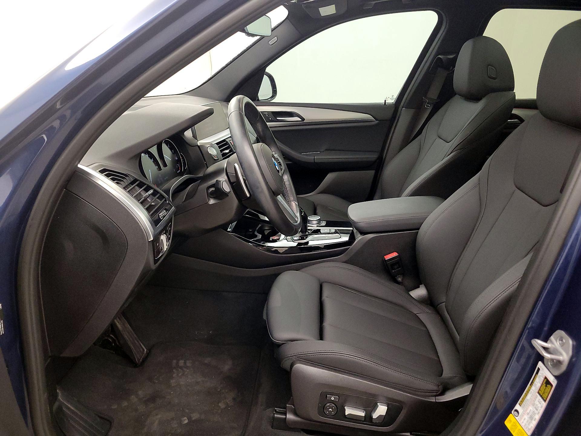 Thumbnail: 2021 BMW X3 - 11