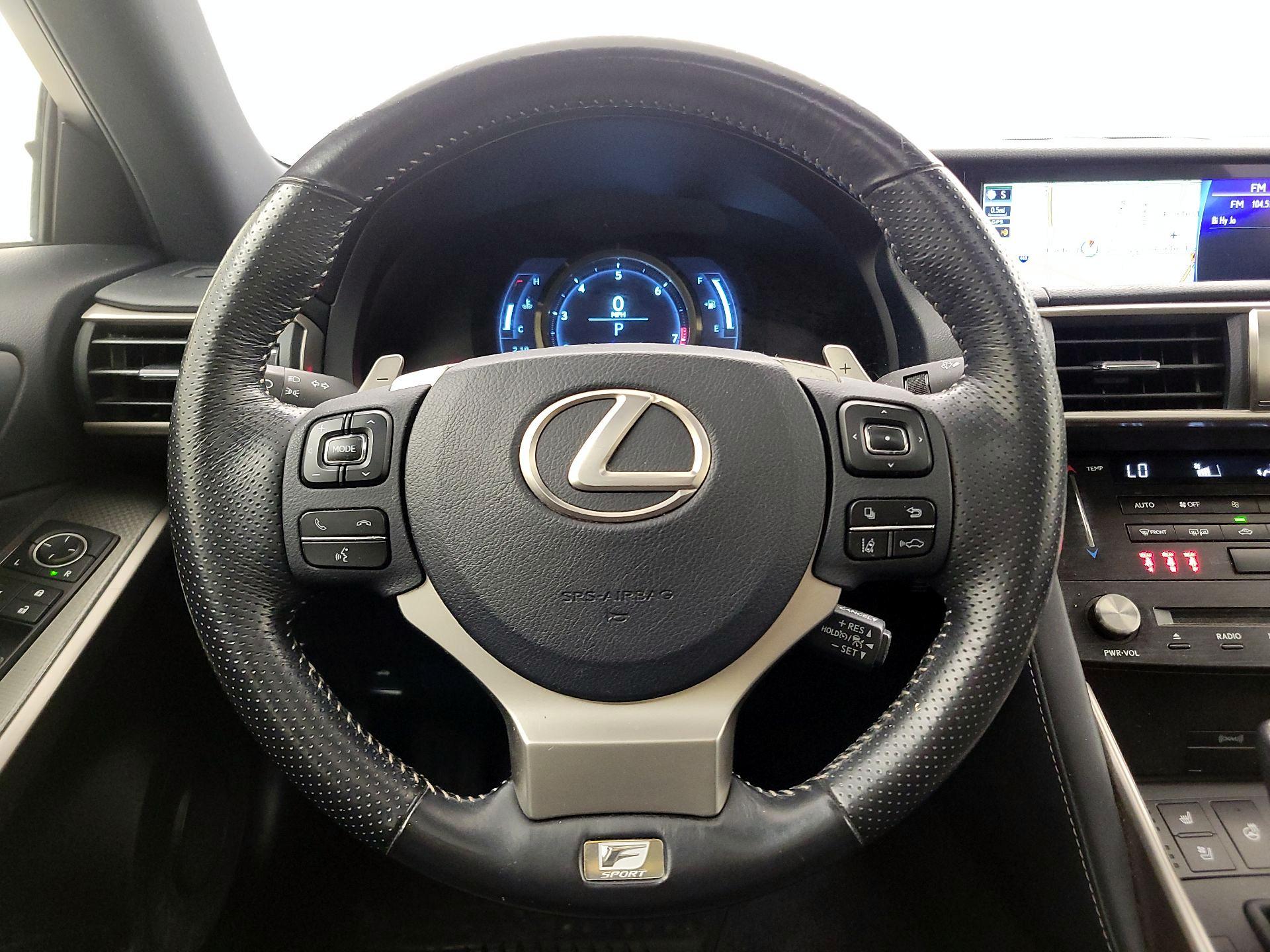 Thumbnail: 2018 Lexus IS - 10