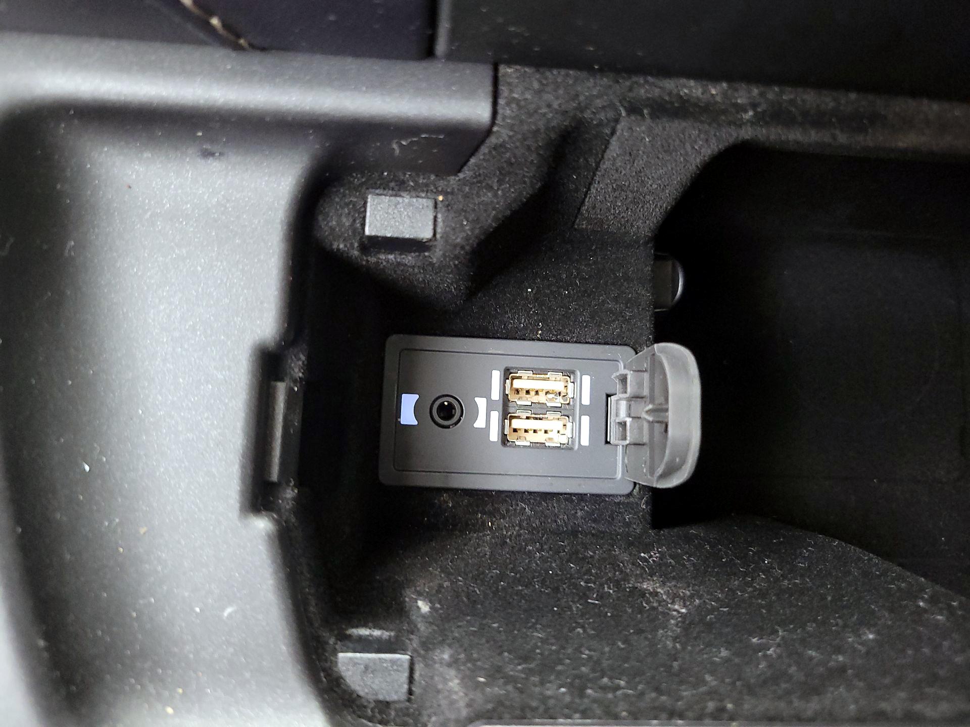 Thumbnail: 2018 Lexus IS - 19