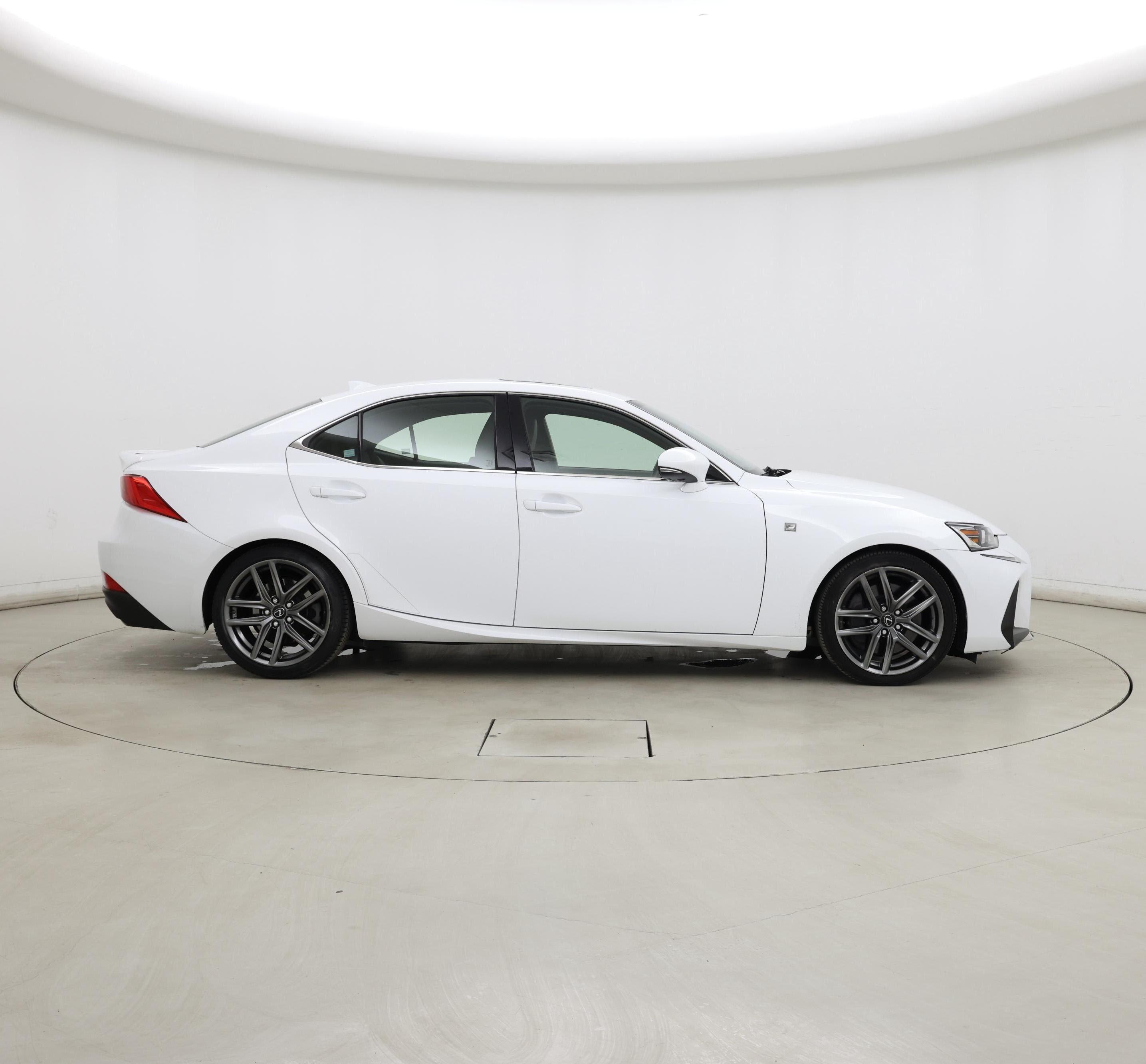 Thumbnail: 2018 Lexus IS - 7