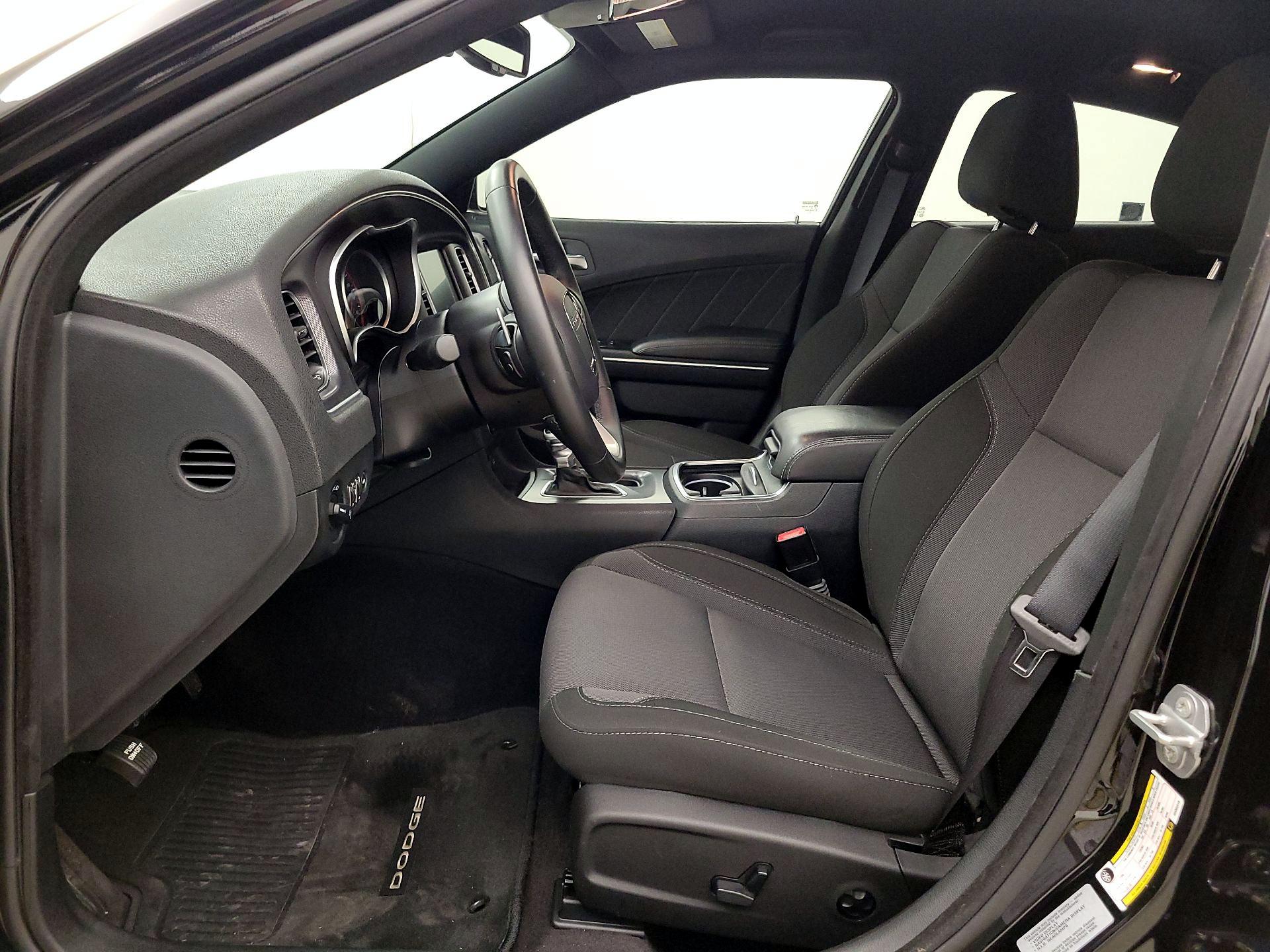 Thumbnail: 2016 Dodge Charger - 11