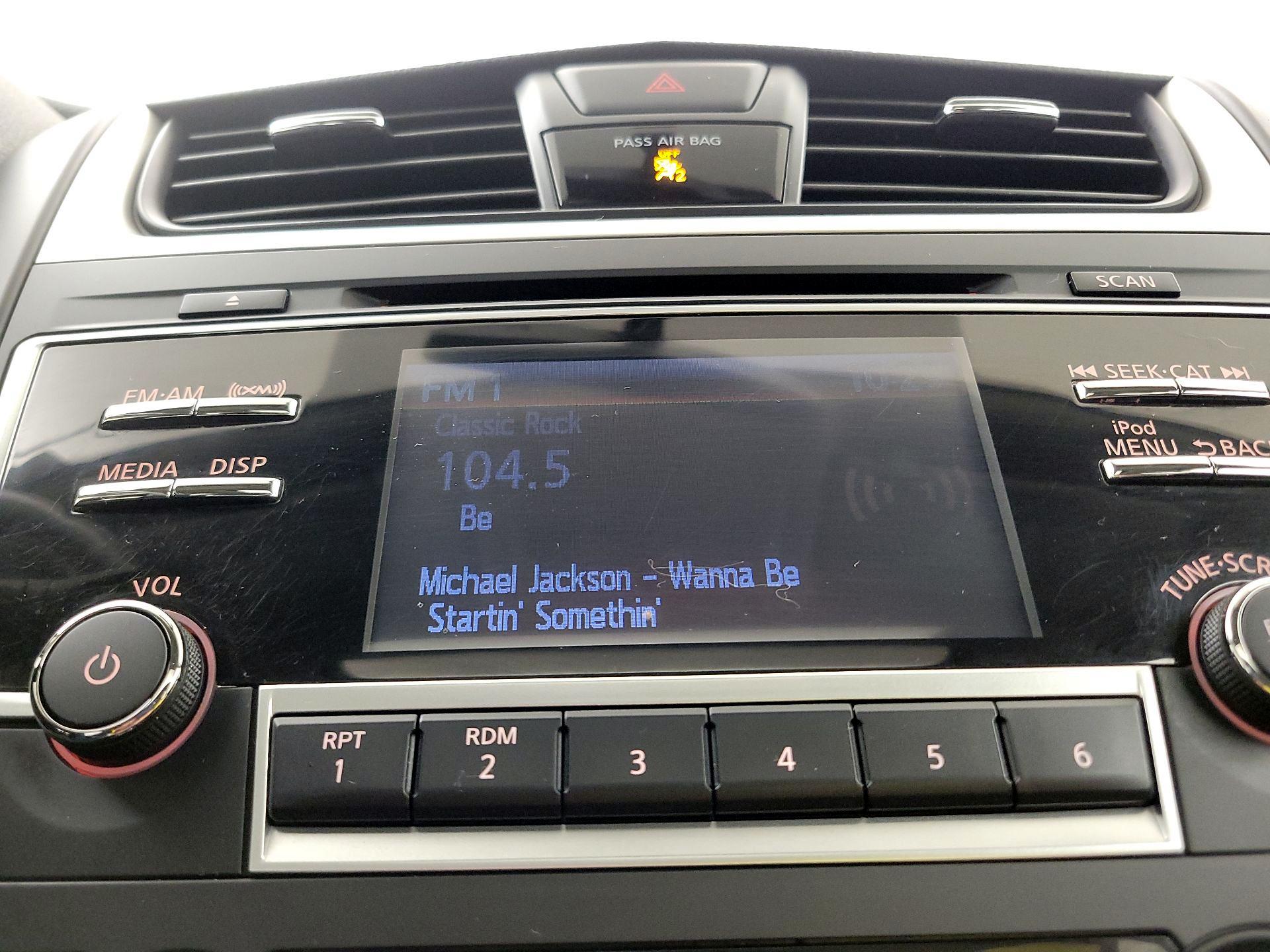 Thumbnail: 2017 Nissan Altima - 15