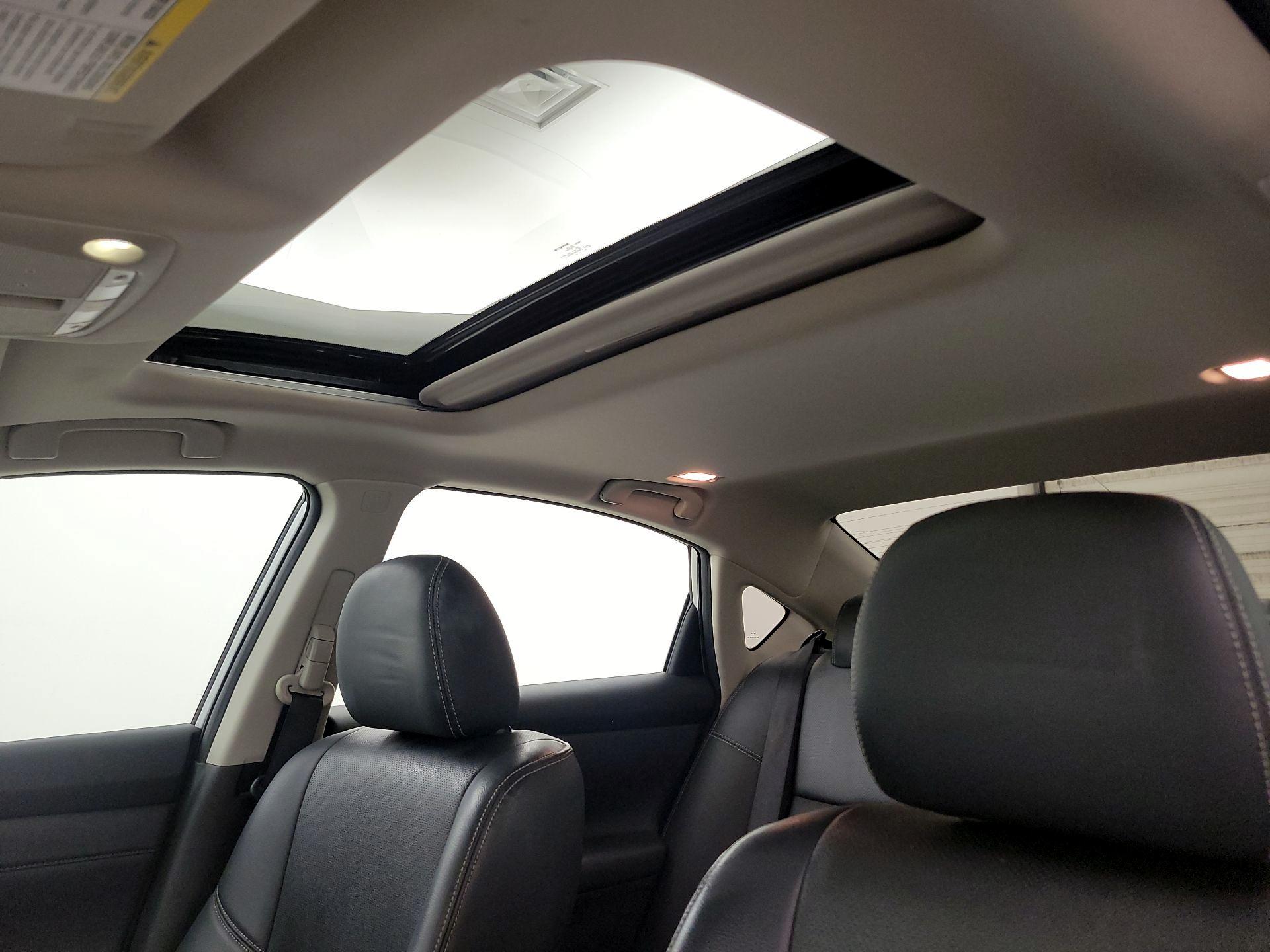 Thumbnail: 2017 Nissan Altima - 19