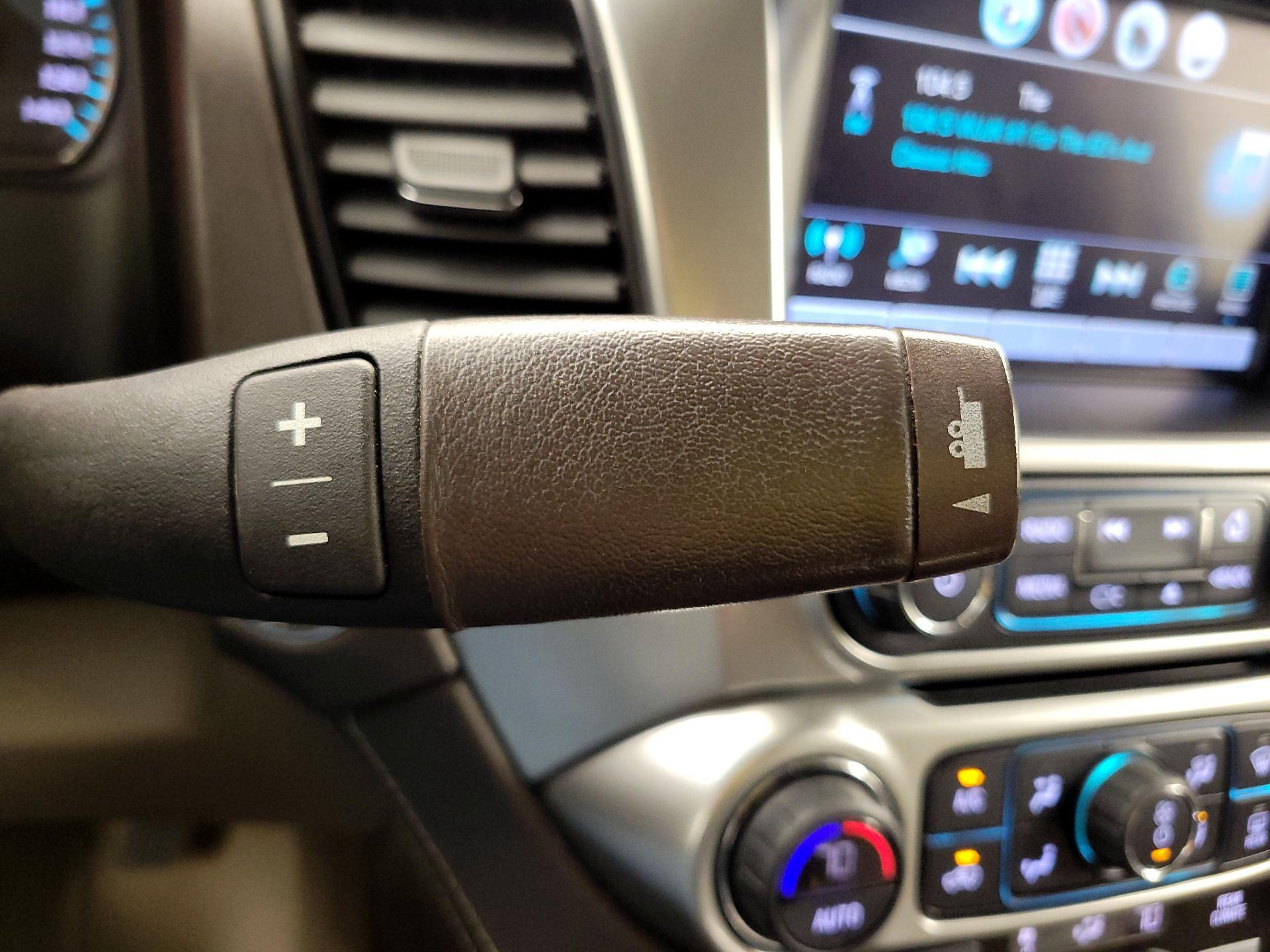 Thumbnail: 2020 Chevrolet Tahoe - 17