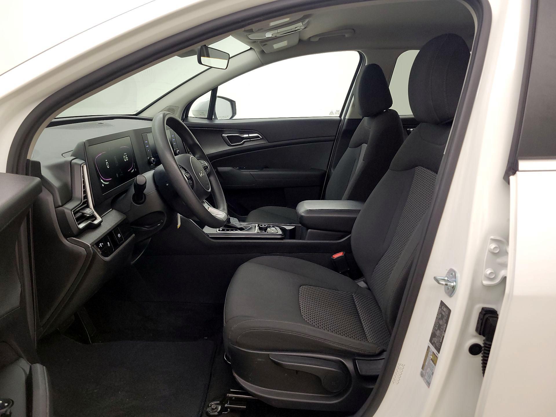 Thumbnail: 2023 Kia Sportage - 11