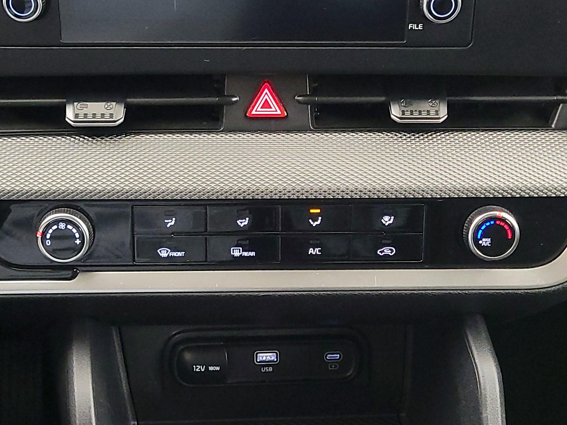 Thumbnail: 2023 Kia Sportage - 16