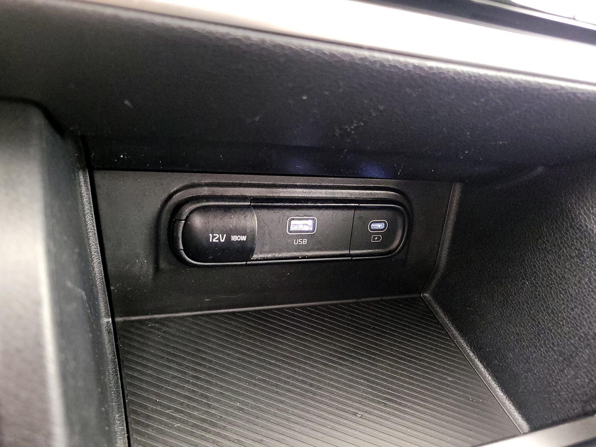 Thumbnail: 2023 Kia Sportage - 18