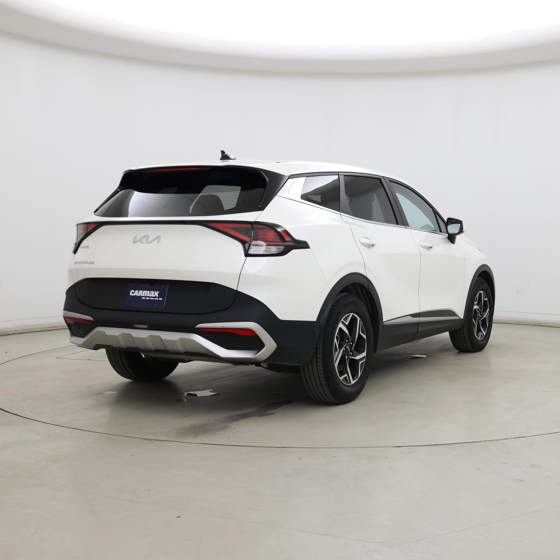 Thumbnail: 2023 Kia Sportage - 8