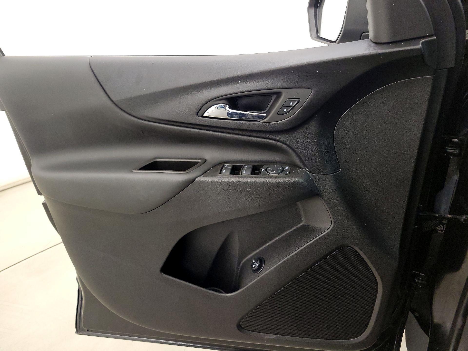 Thumbnail: 2023 Chevrolet Equinox - 12