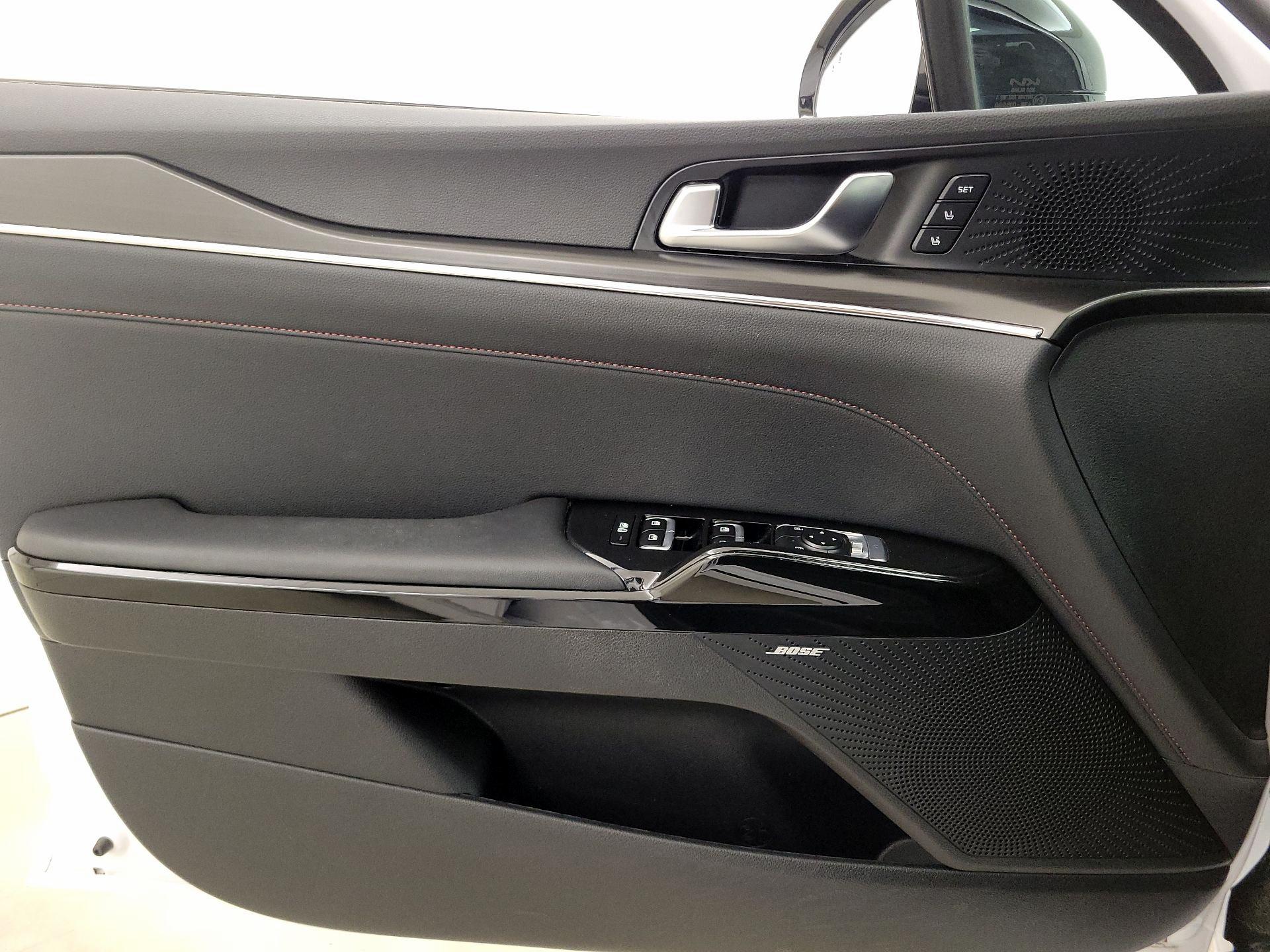 Thumbnail: 2023 Kia K5 - 12