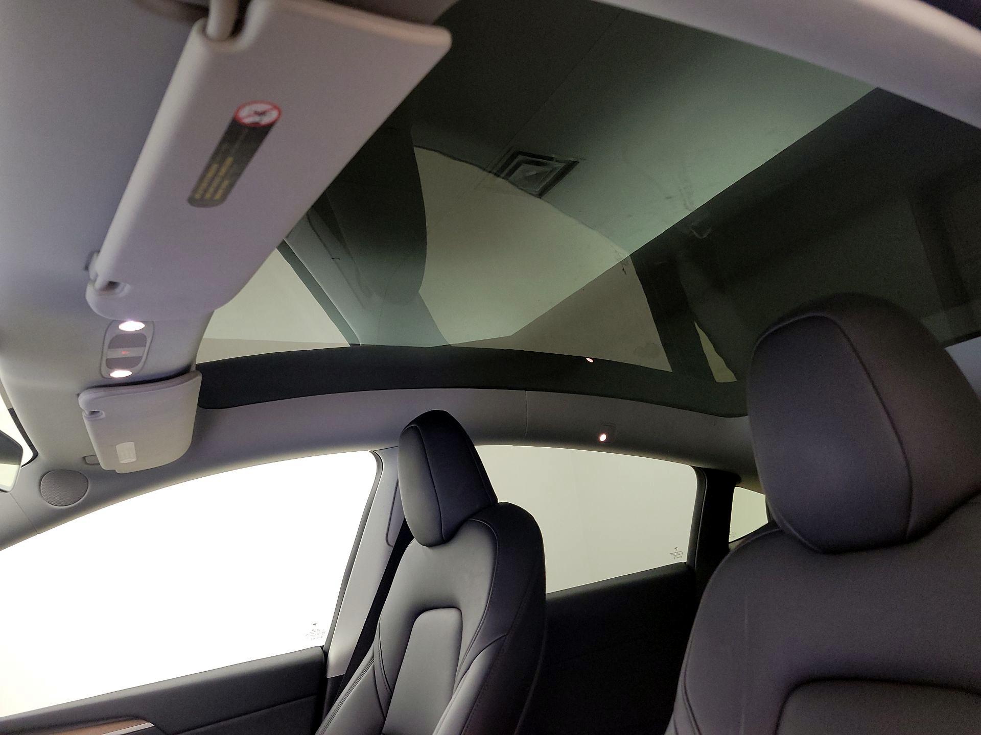 Thumbnail: 2022 Tesla Model Y - 18