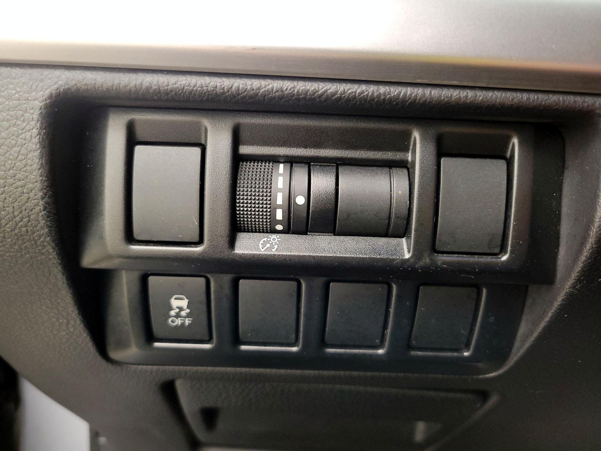 Thumbnail: 2015 Subaru Outback - 13