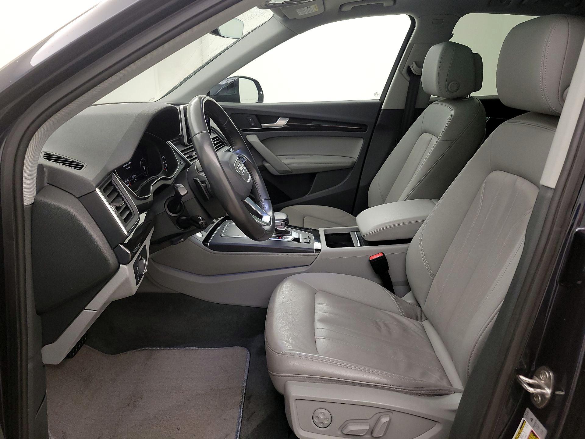 Thumbnail: 2020 Audi Q5 - 11