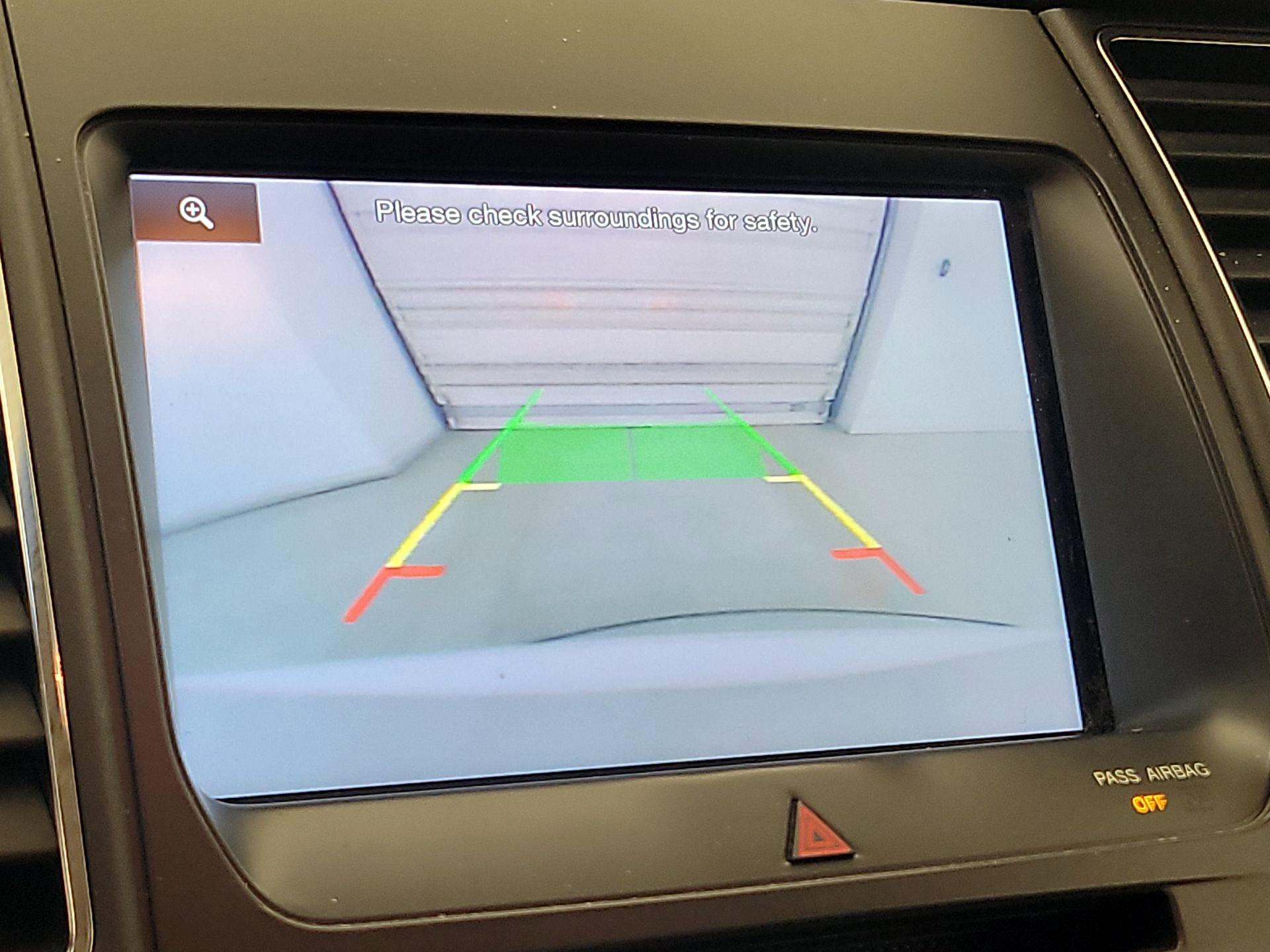 Thumbnail: 2014 Ford Taurus - 15