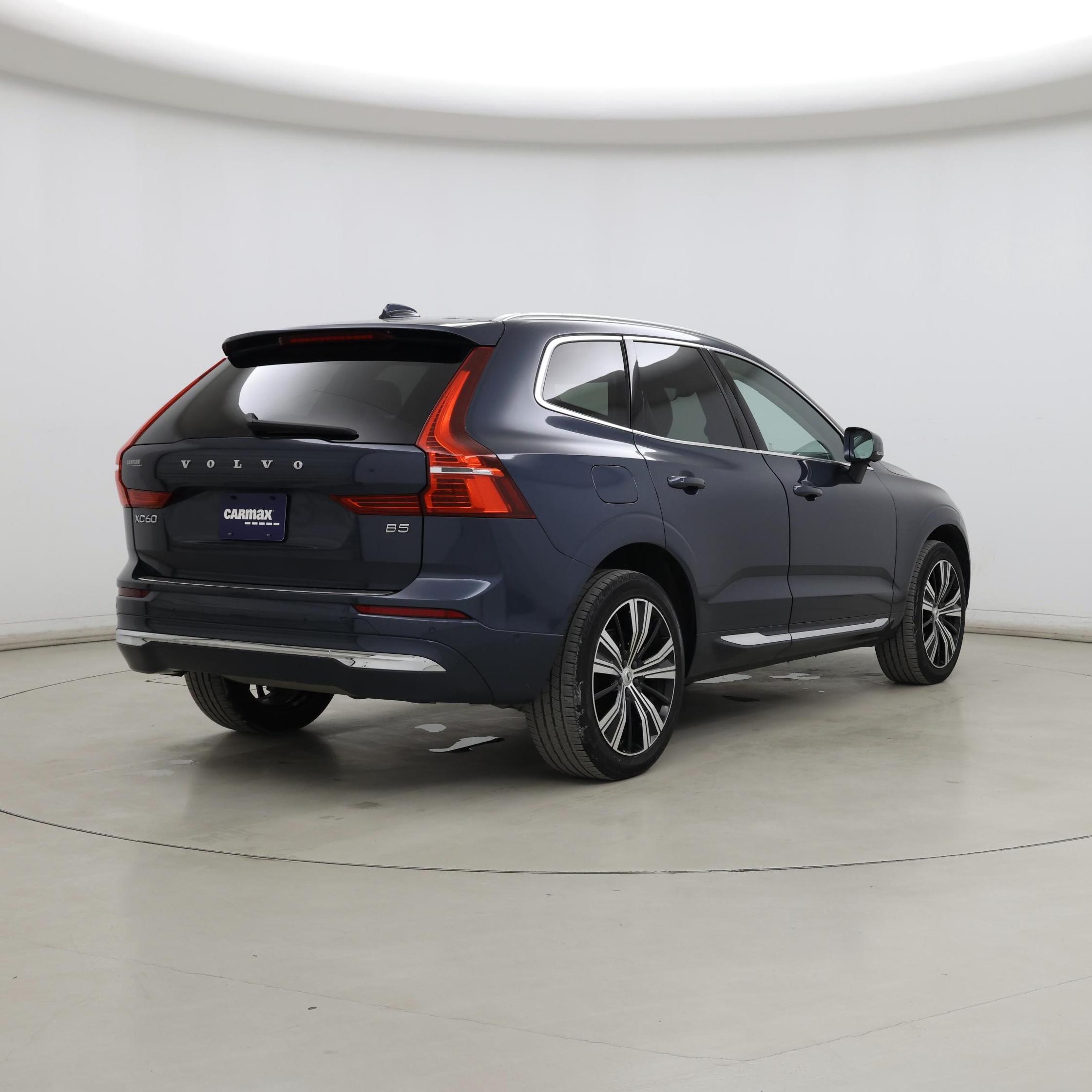Thumbnail: 2022 Volvo XC60 - 8