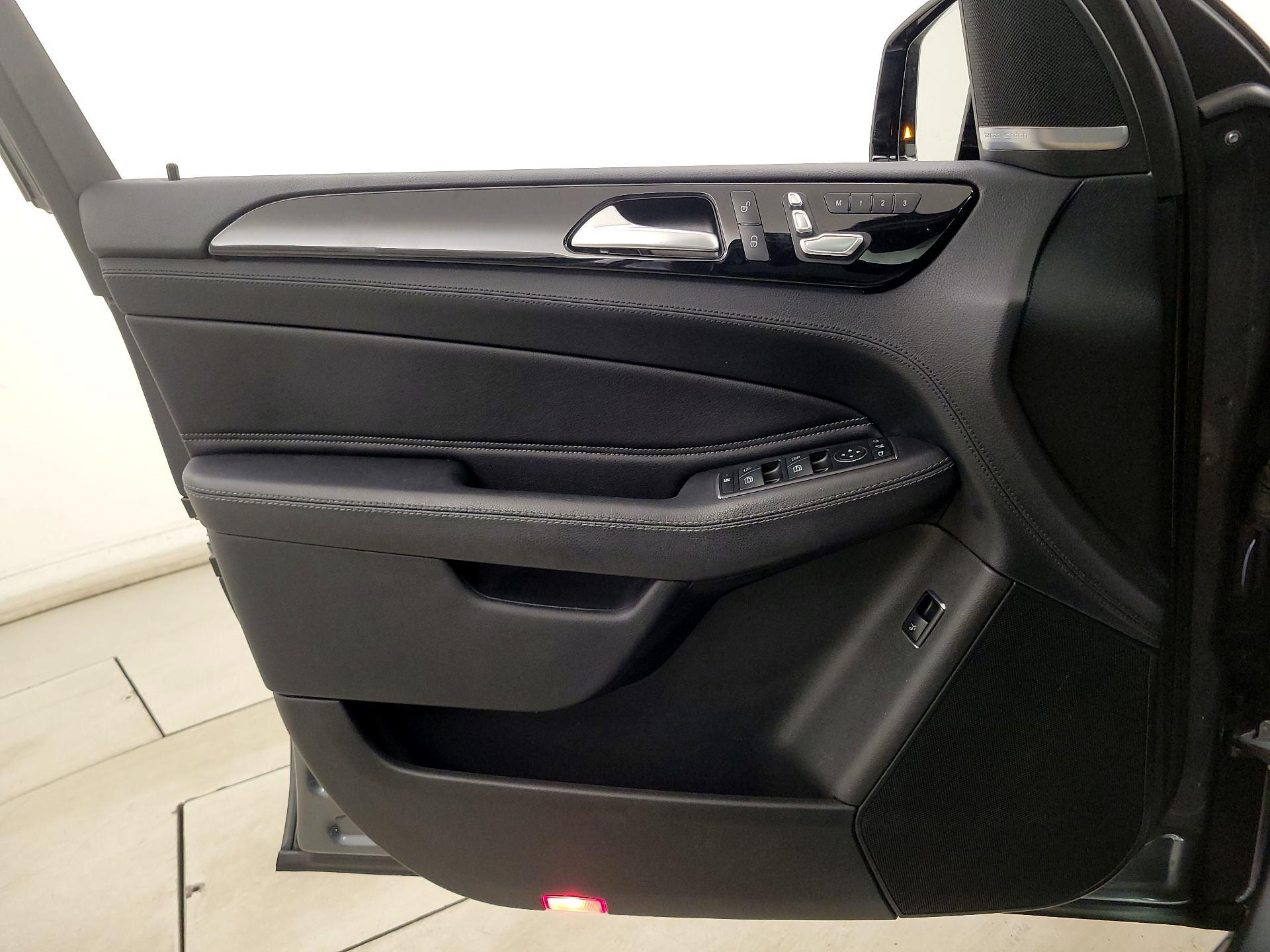 Thumbnail: 2018 Mercedes-Benz GLE - 12