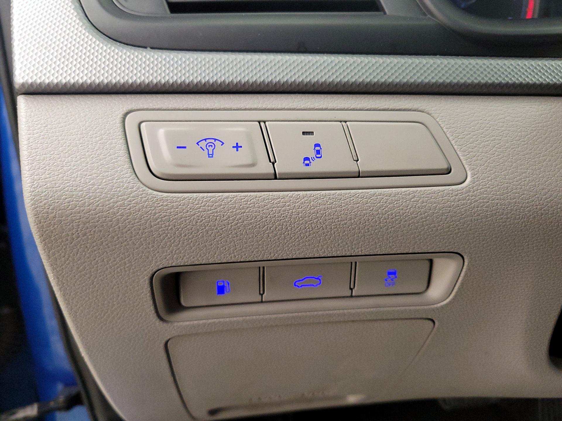 Thumbnail: 2018 Hyundai Sonata - 13