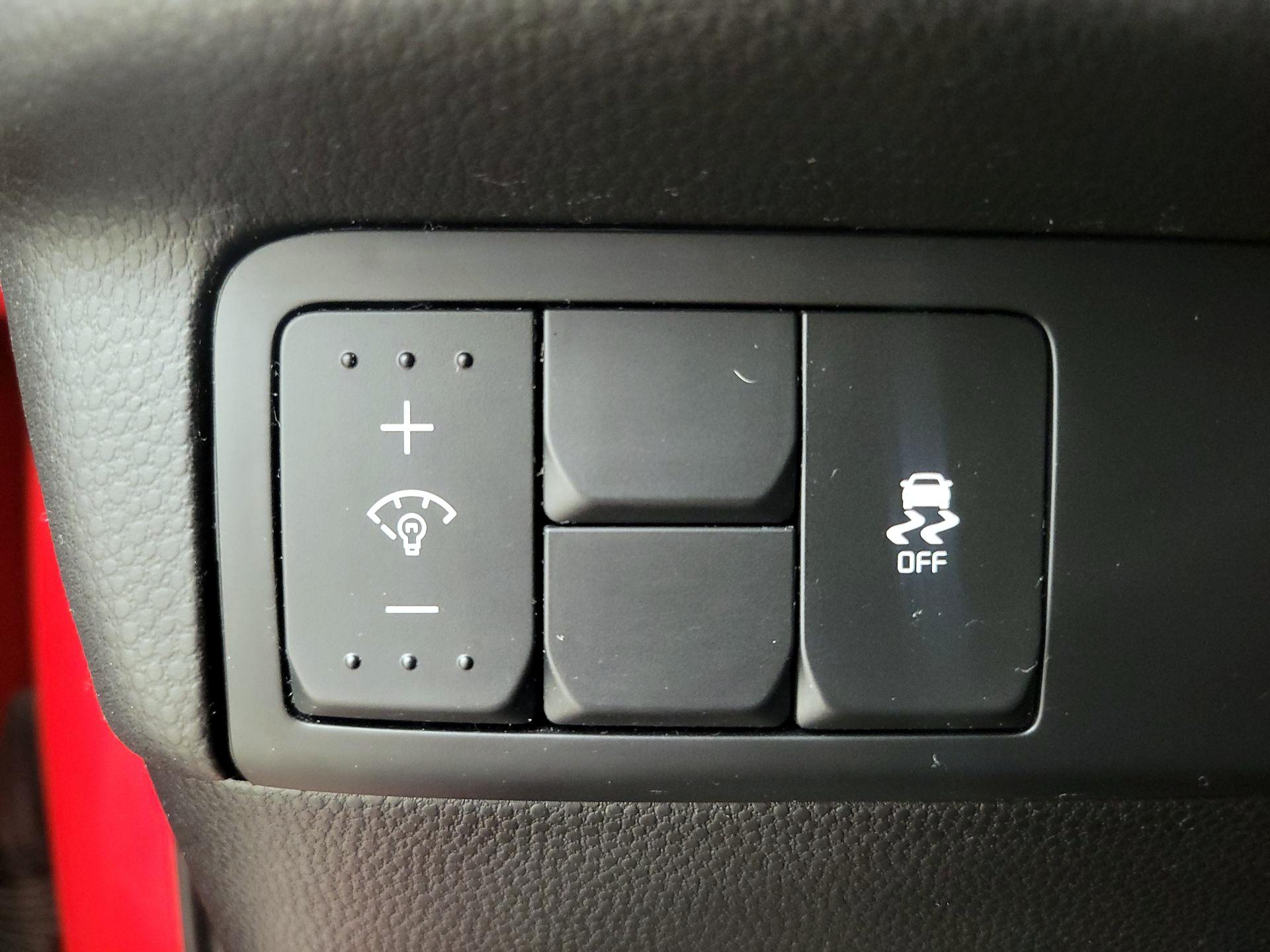 Thumbnail: 2016 Kia Soul - 13