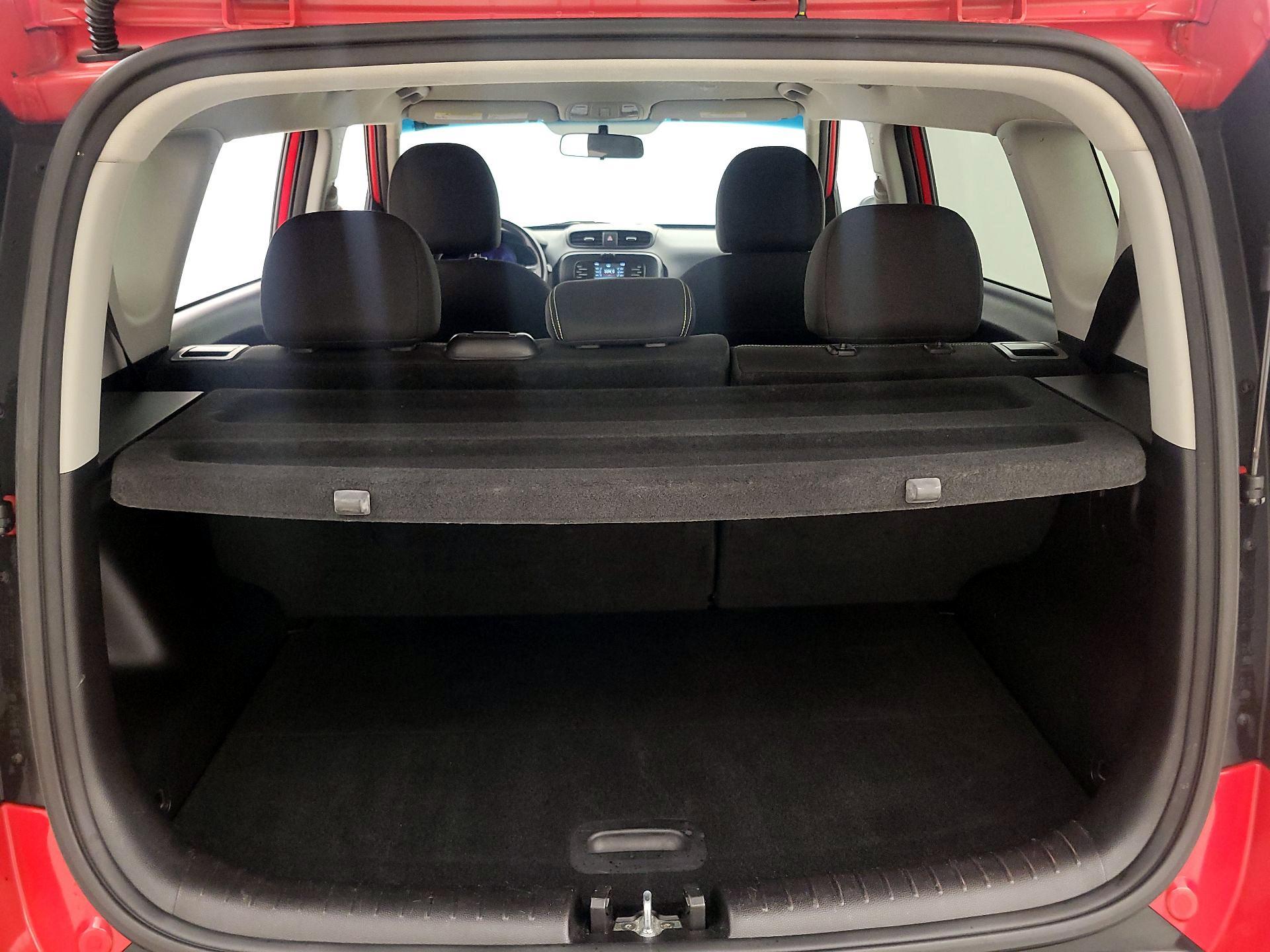 Thumbnail: 2016 Kia Soul - 20