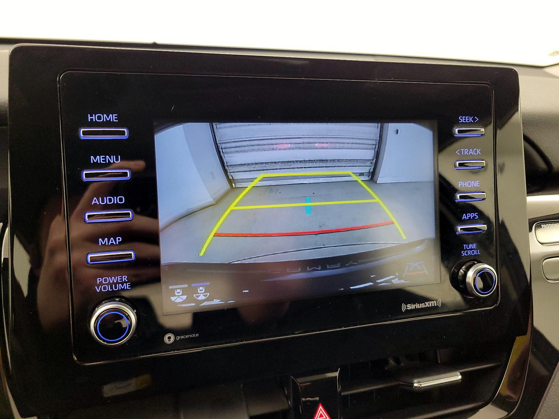 Thumbnail: 2021 Toyota Camry - 14