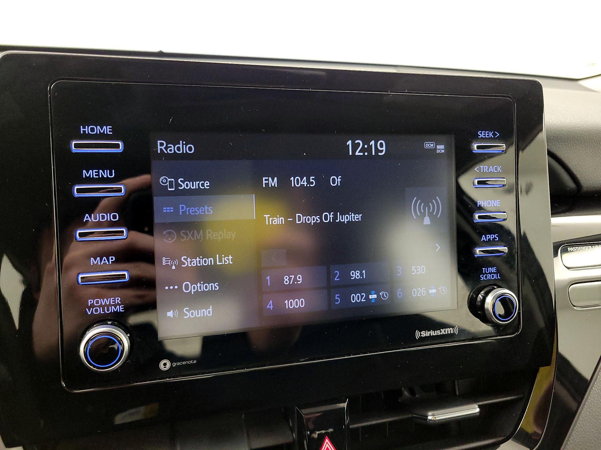 Thumbnail: 2021 Toyota Camry - 15