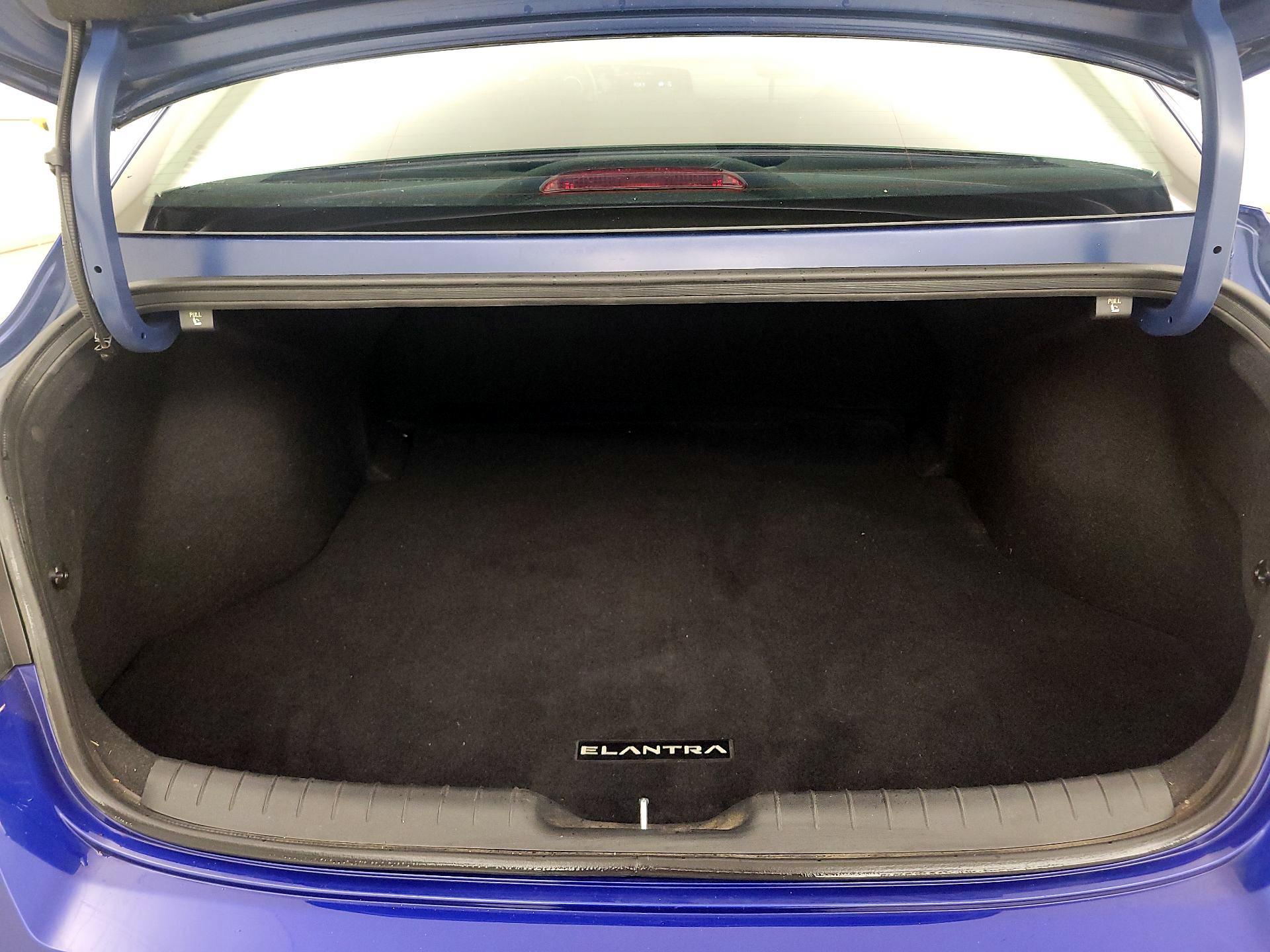 Thumbnail: 2021 Hyundai Elantra - 20