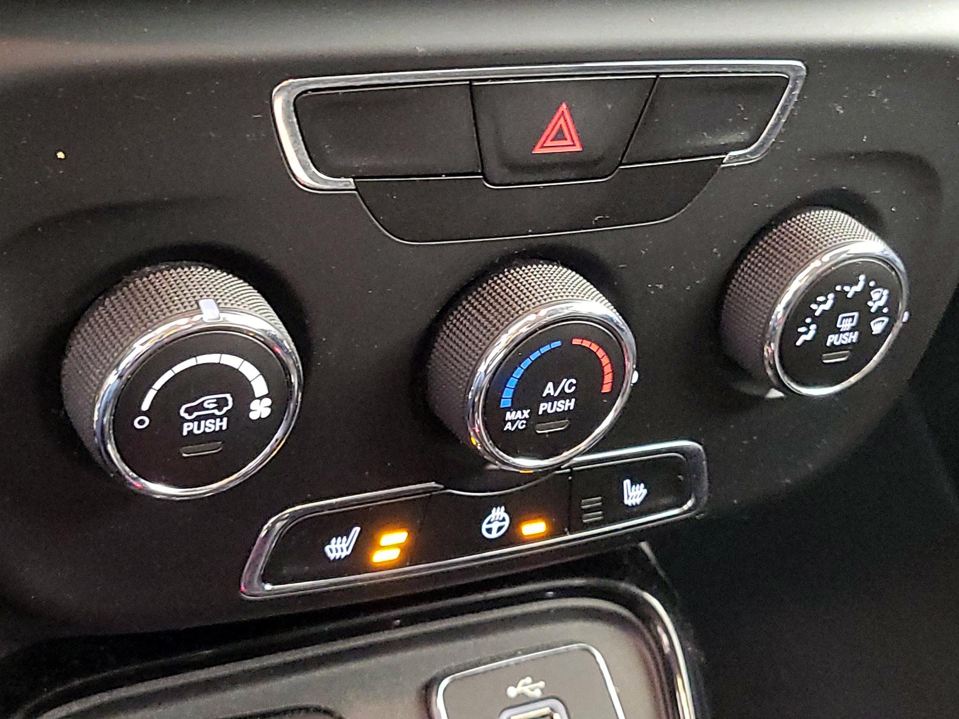 Thumbnail: 2018 Jeep Compass - 16