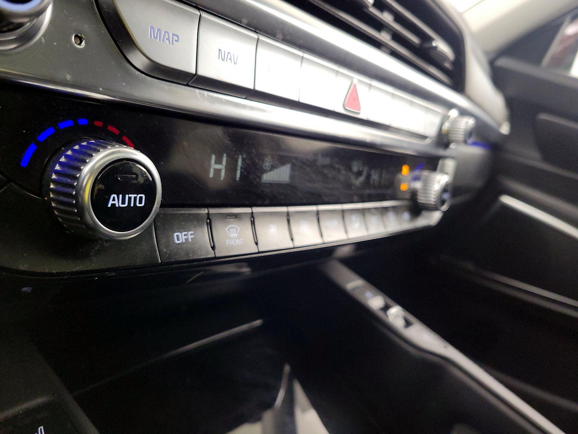 Thumbnail: 2022 Kia Telluride - 17