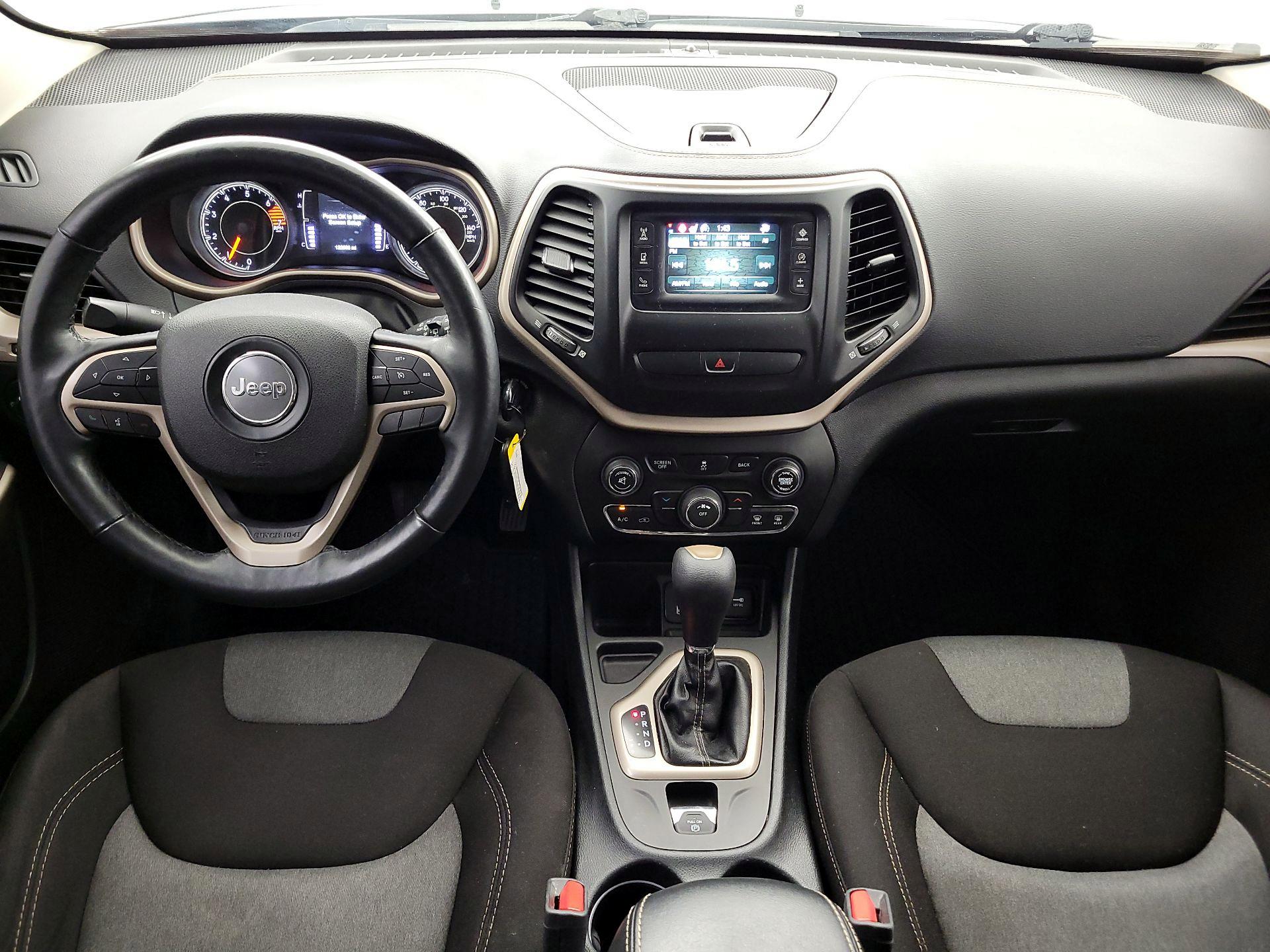 Thumbnail: 2018 Jeep Cherokee - 9