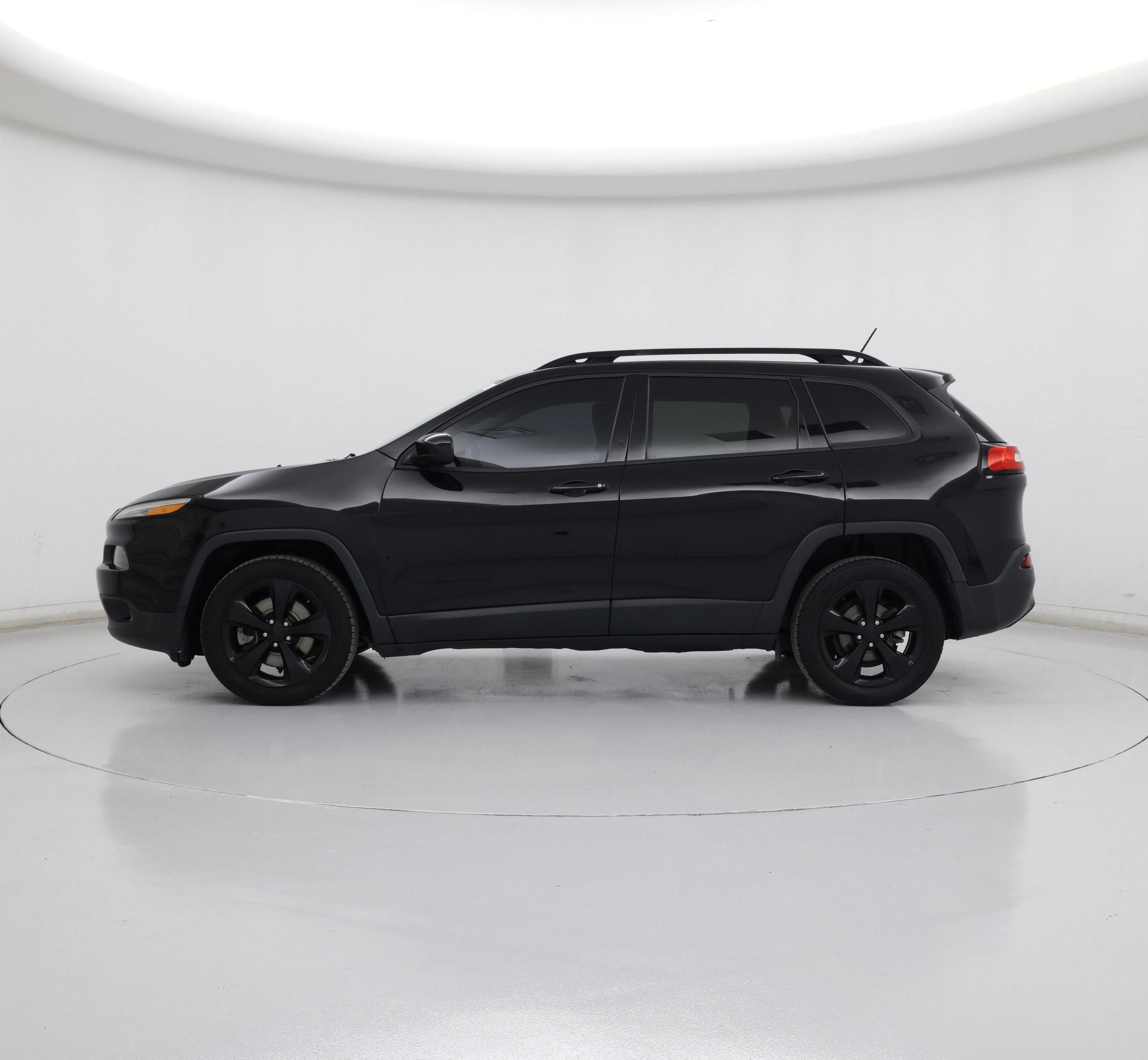 Thumbnail: 2018 Jeep Cherokee - 3