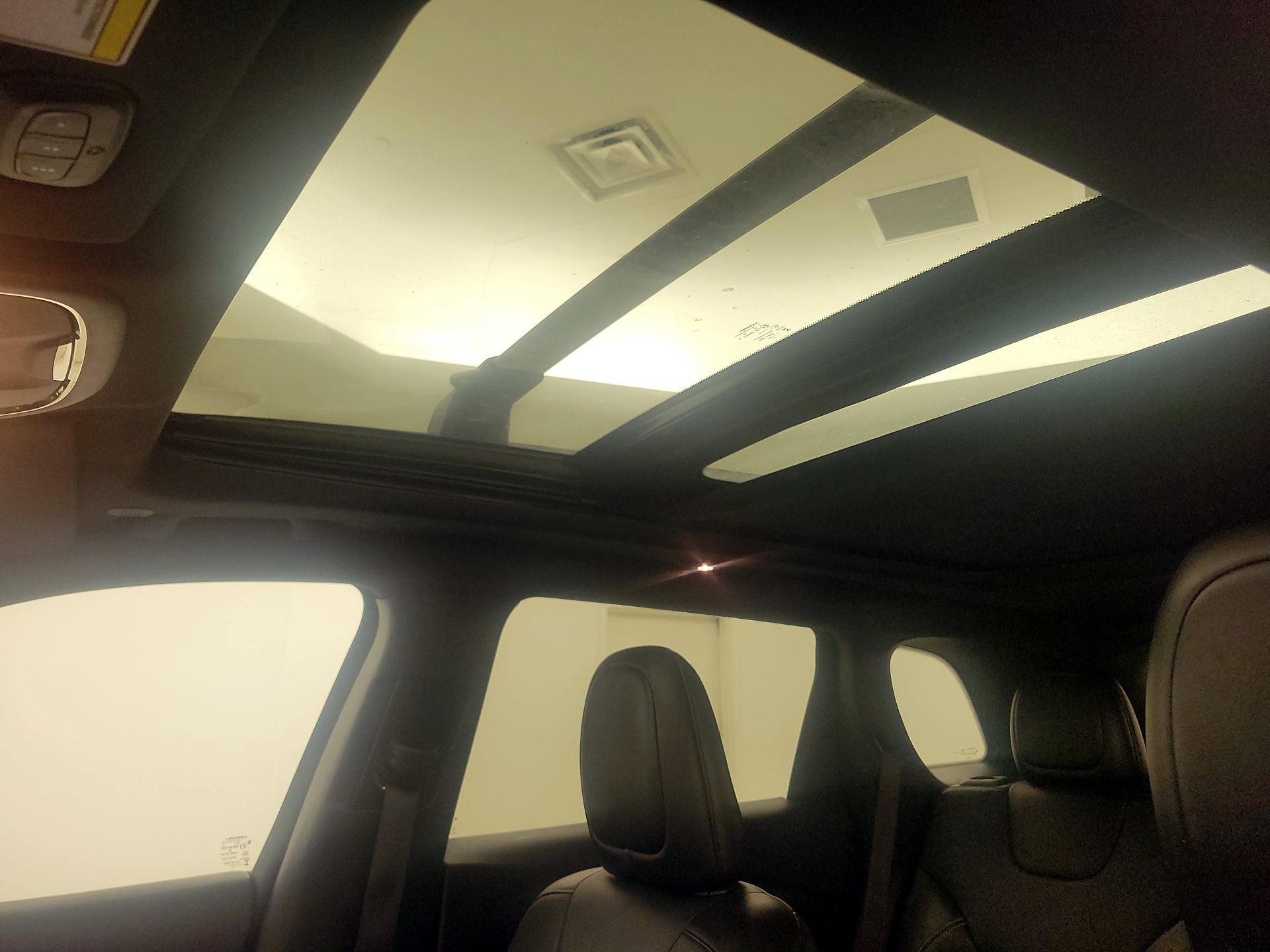 Thumbnail: 2021 Jeep Cherokee - 19