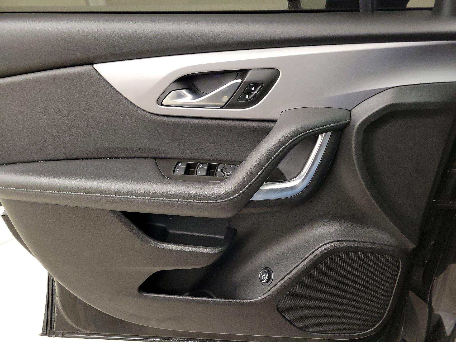 Thumbnail: 2022 Chevrolet Blazer - 12