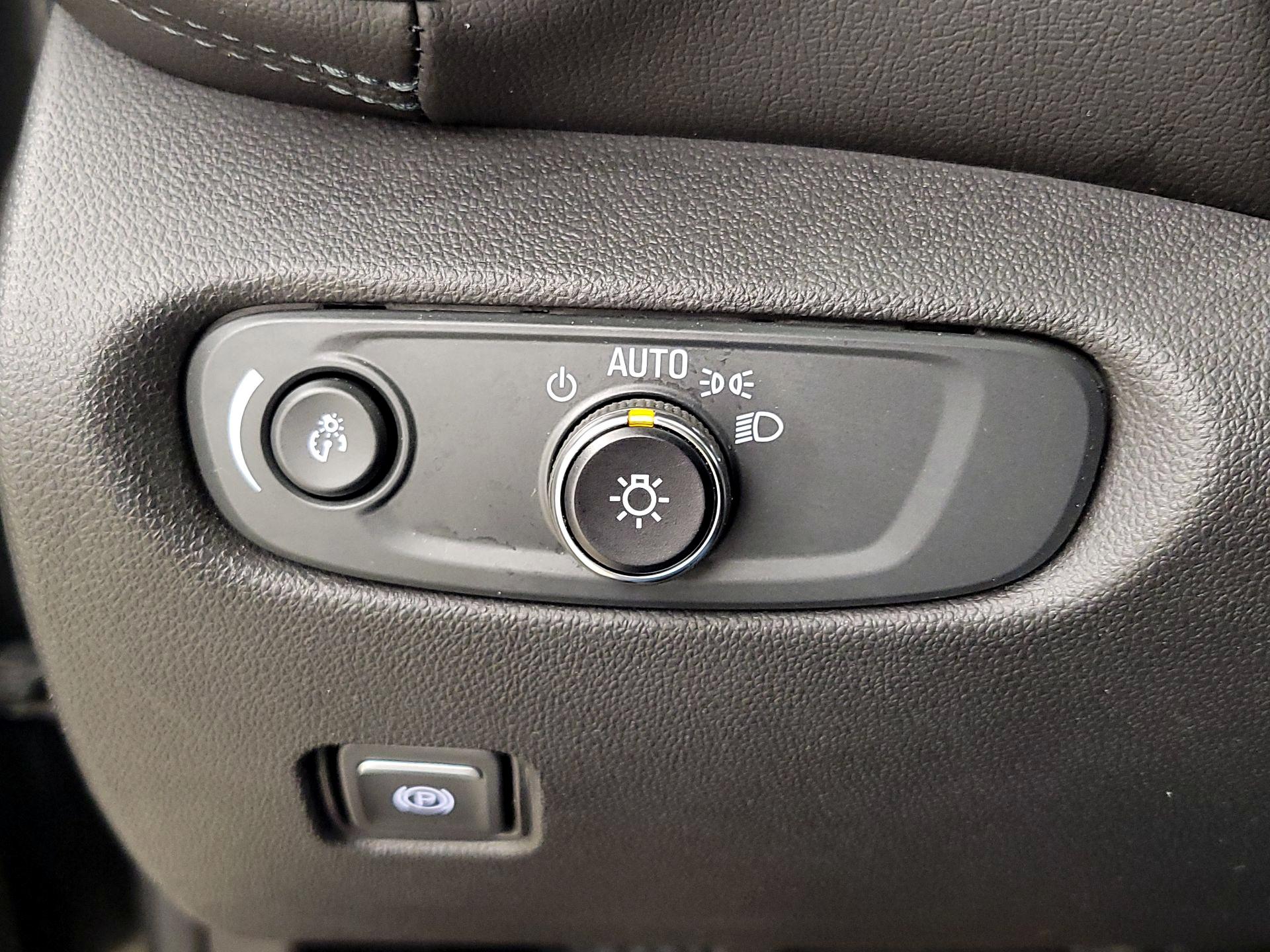 Thumbnail: 2022 Chevrolet Blazer - 13