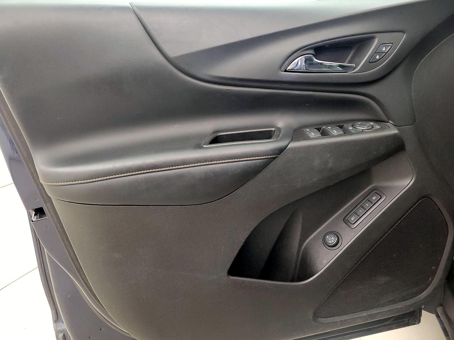 Thumbnail: 2018 Chevrolet Equinox - 12