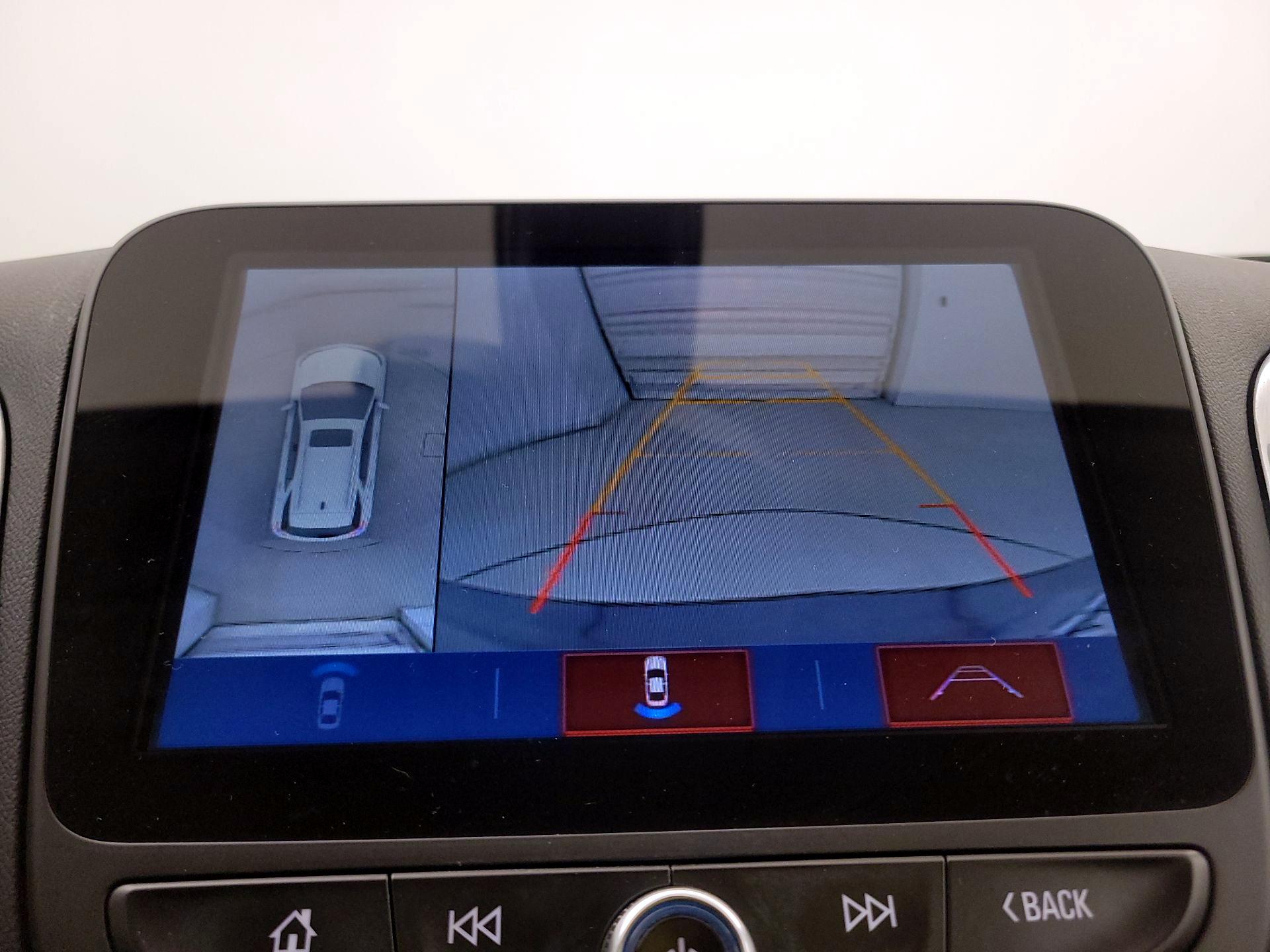 Thumbnail: 2018 Chevrolet Equinox - 14