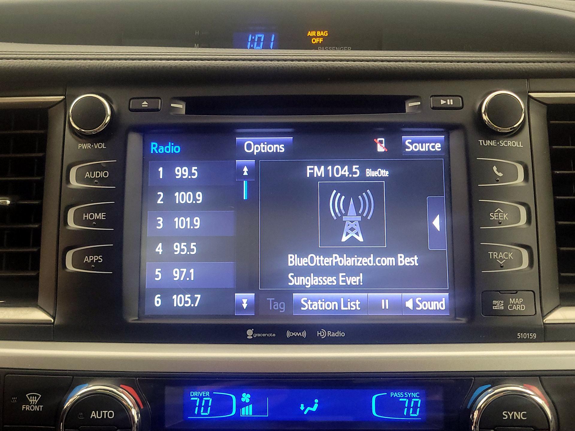 Thumbnail: 2016 Toyota Highlander - 15