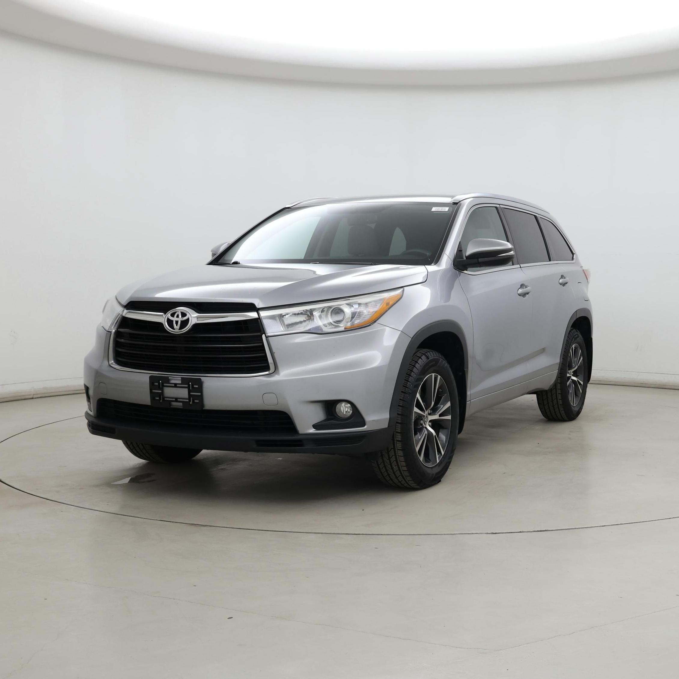 Thumbnail: 2016 Toyota Highlander - 4