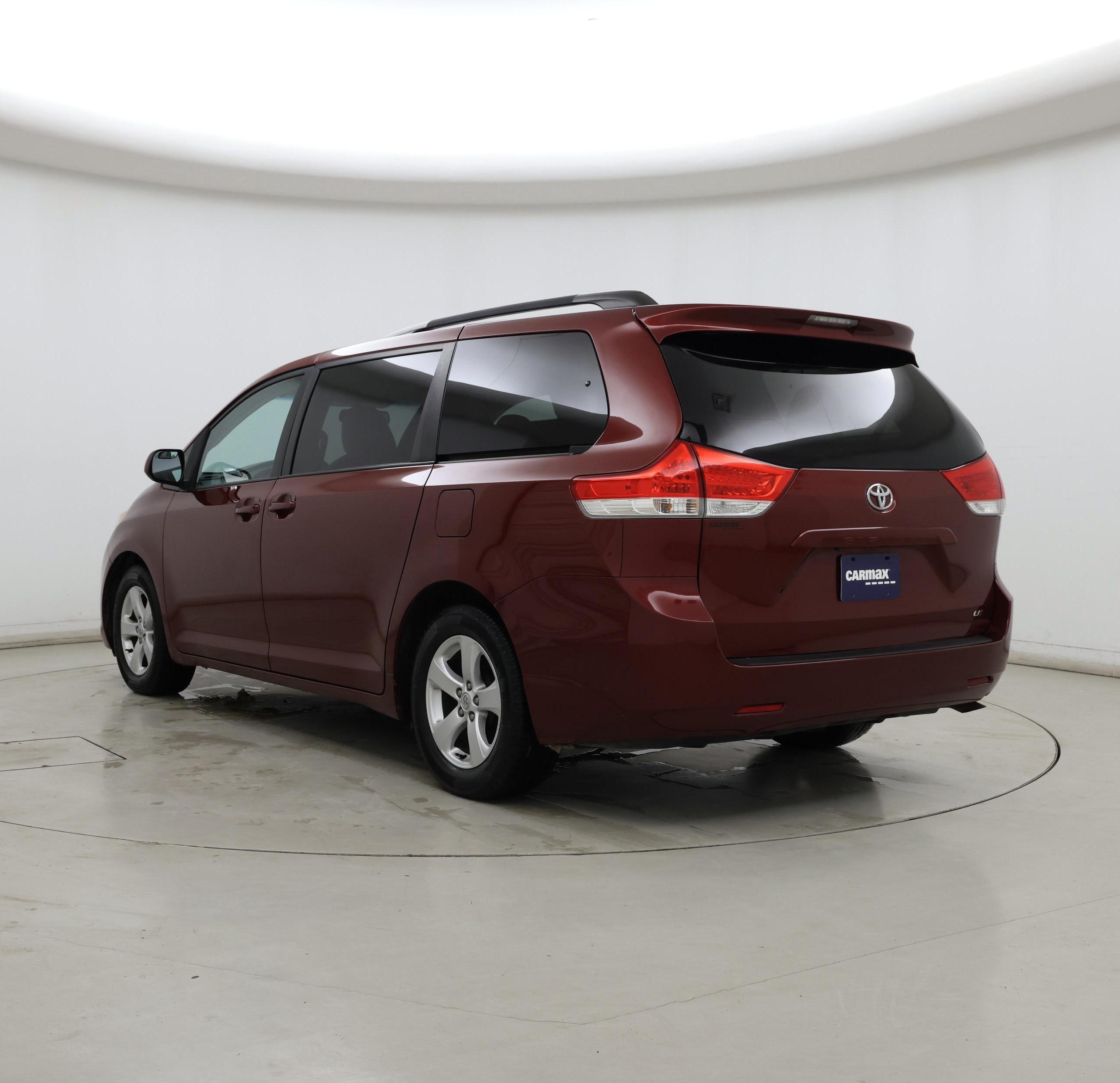 Thumbnail: 2014 Toyota Sienna - 2