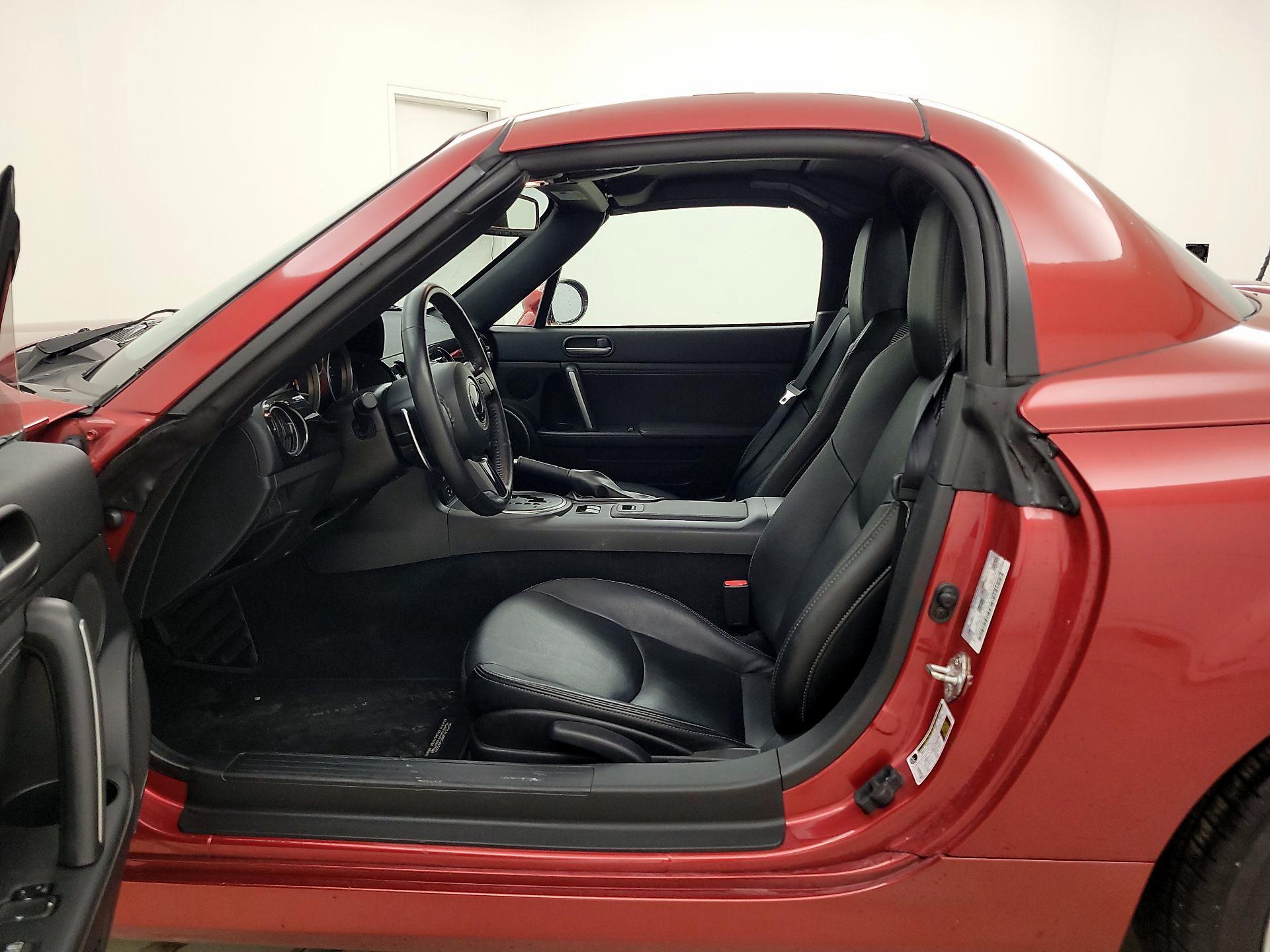 Thumbnail: 2015 Mazda MX-5 Miata - 11