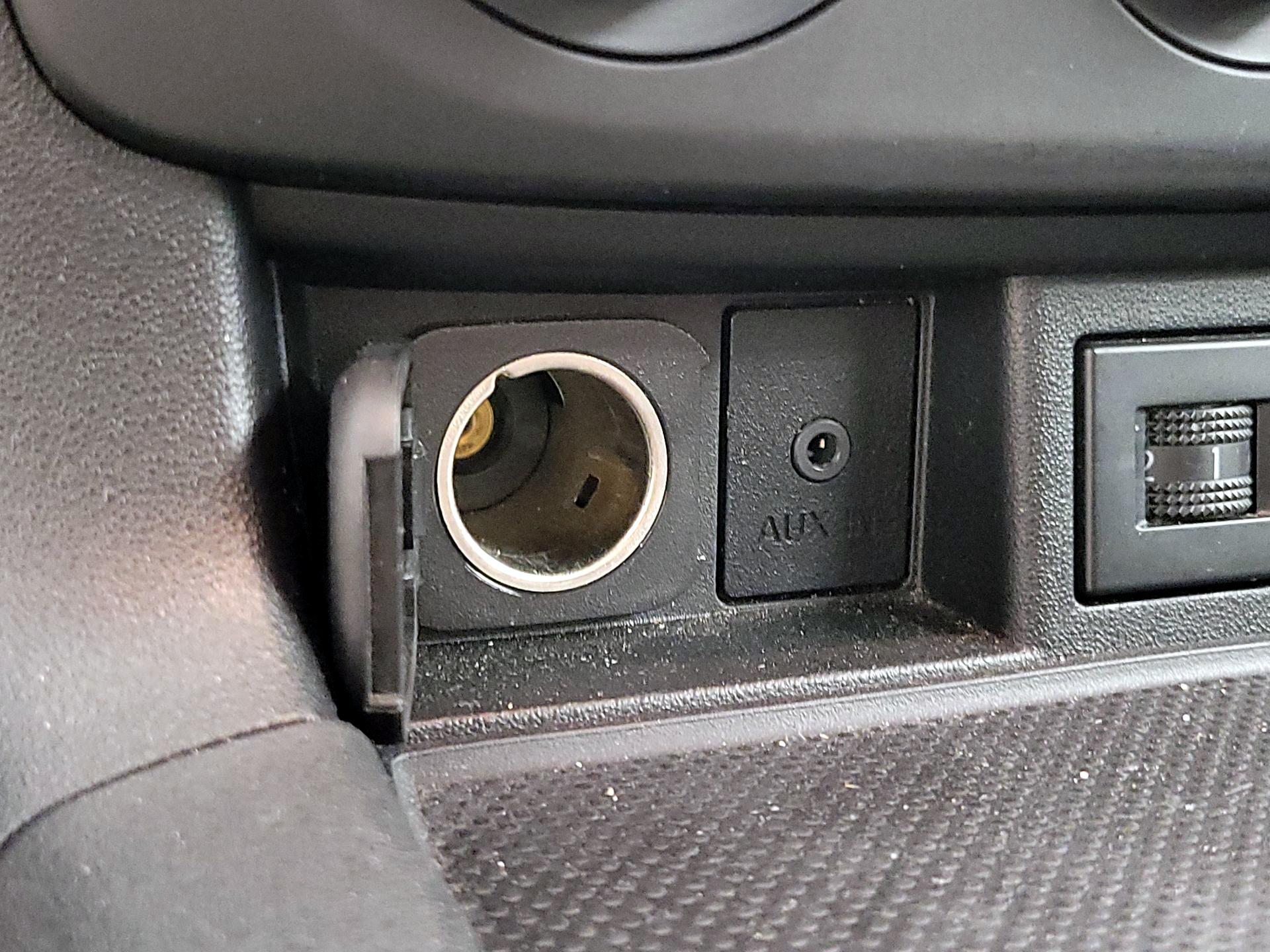 Thumbnail: 2015 Mazda MX-5 Miata - 16