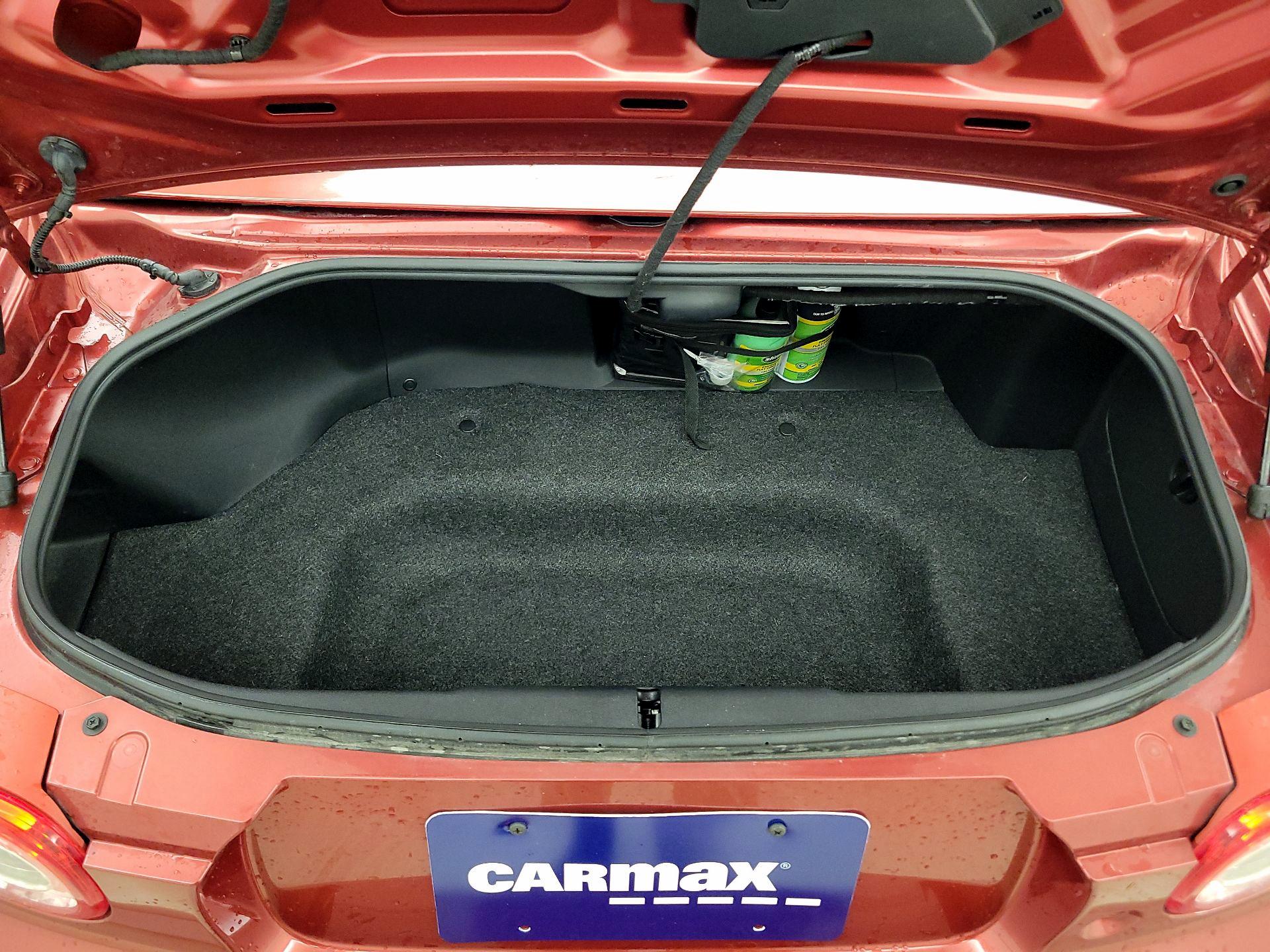 Thumbnail: 2015 Mazda MX-5 Miata - 17