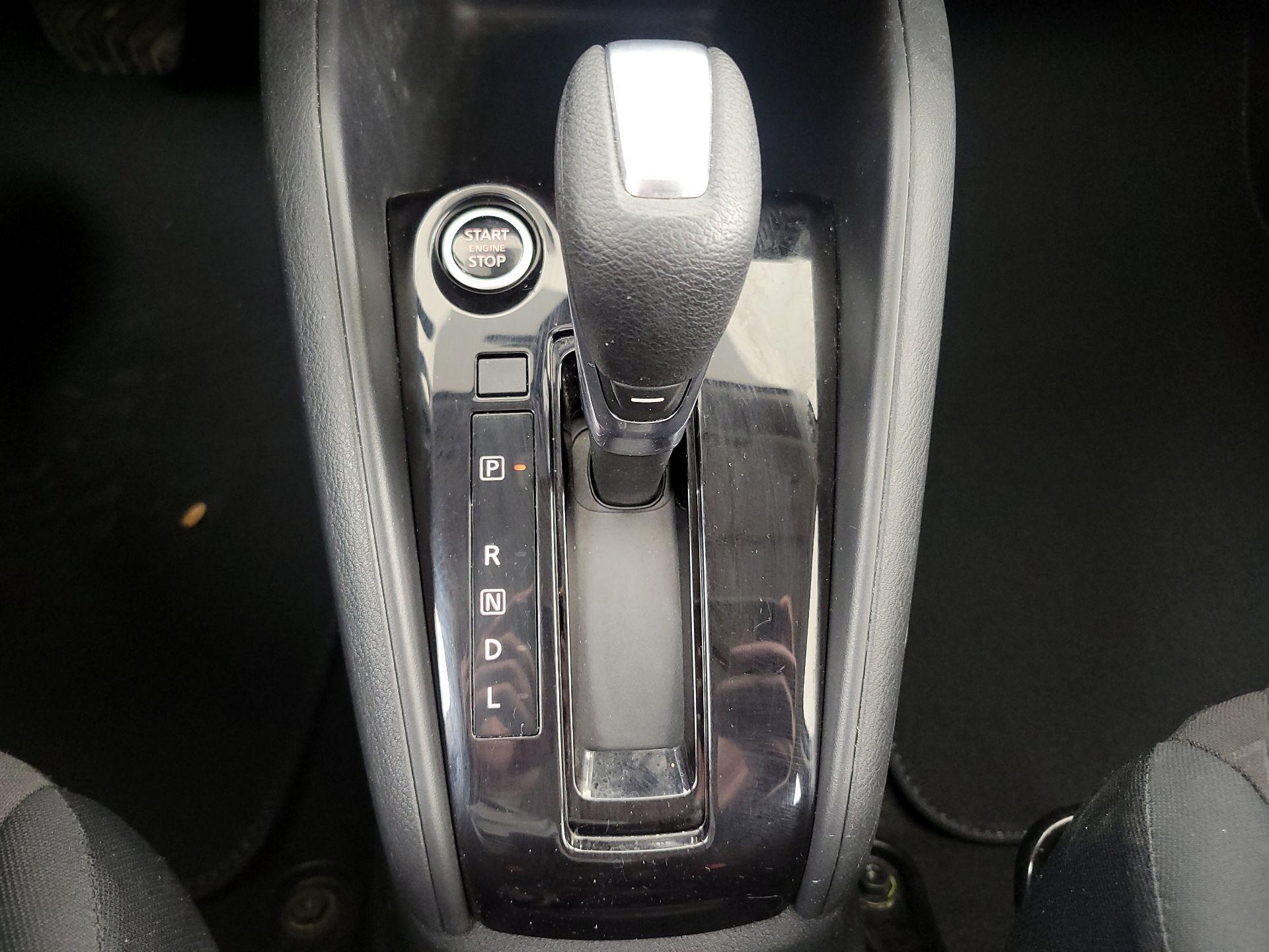 Thumbnail: 2022 Nissan Kicks - 17