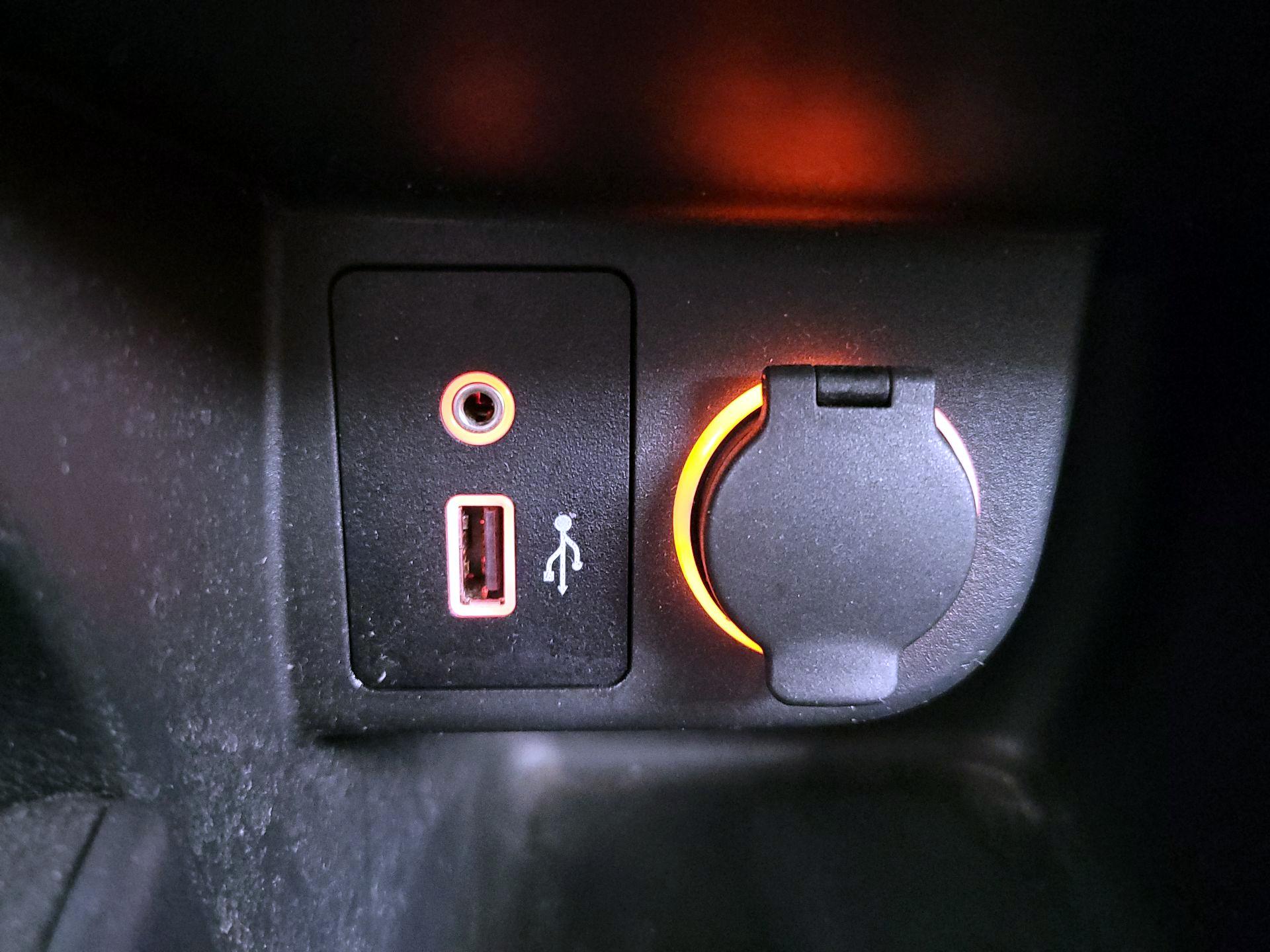 Thumbnail: 2022 Nissan Kicks - 18