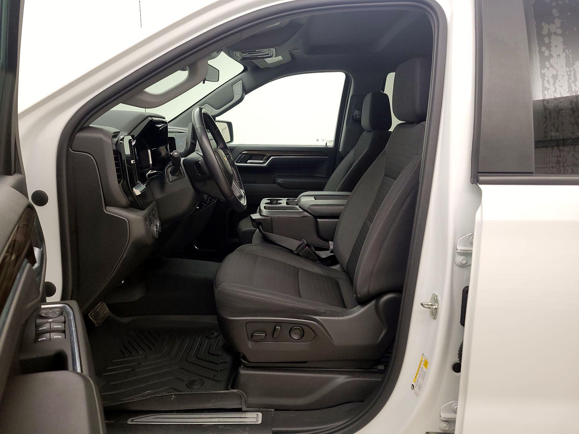 Thumbnail: 2022 Chevrolet Silverado 1500 - 11