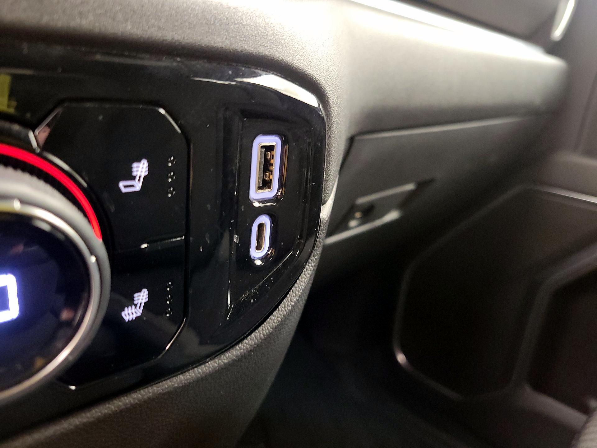 Thumbnail: 2022 Chevrolet Silverado 1500 - 18